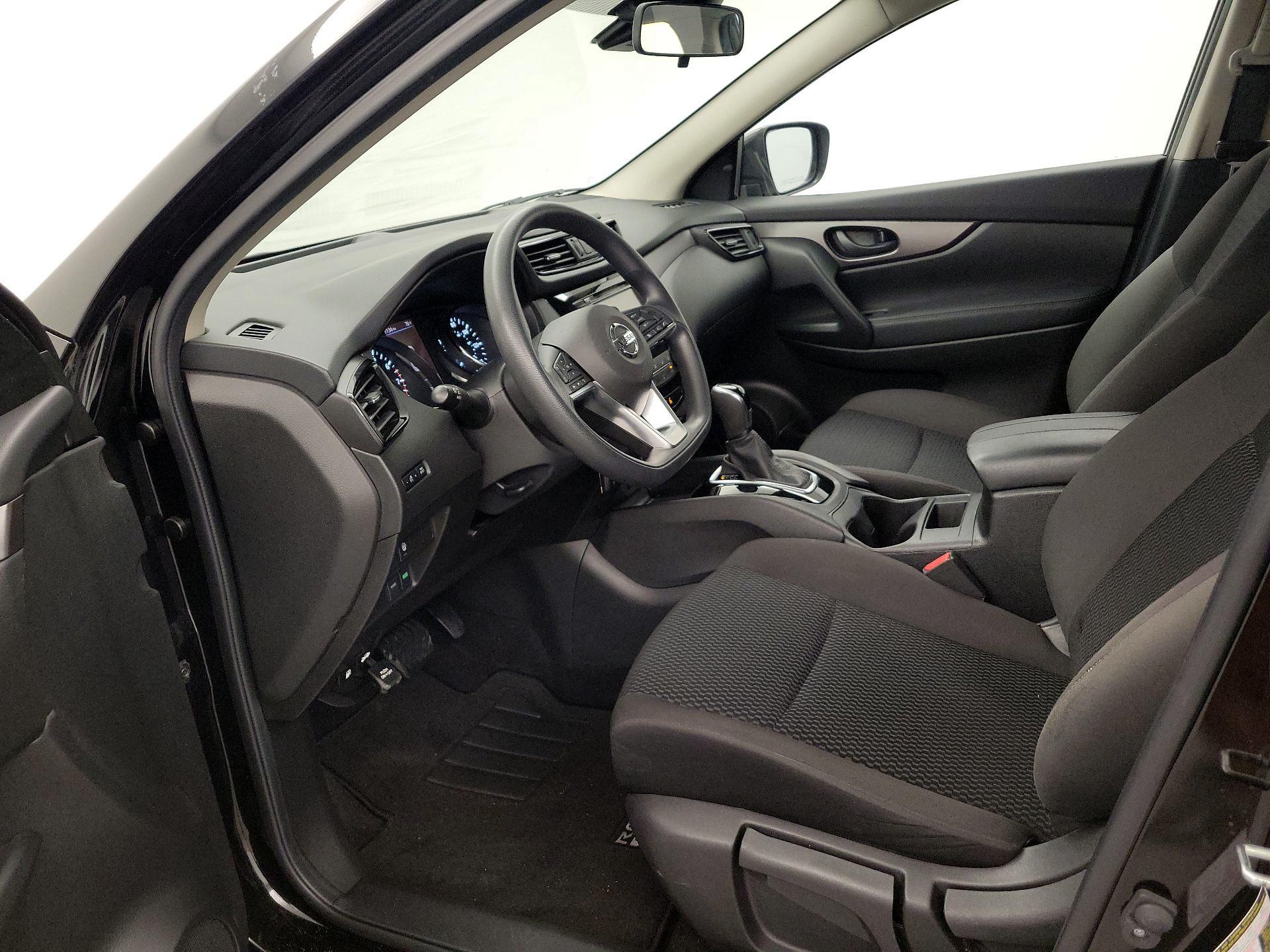 Thumbnail: 2020 Nissan Rogue - 11