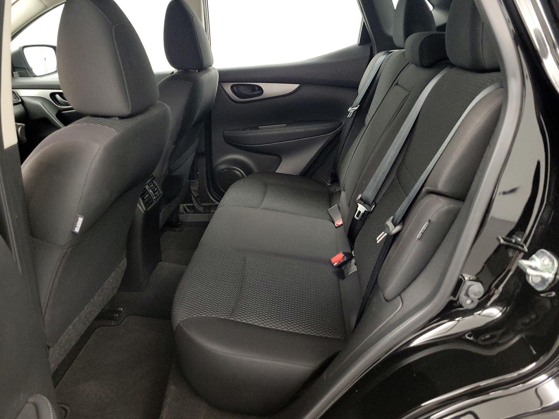 Thumbnail: 2020 Nissan Rogue - 19