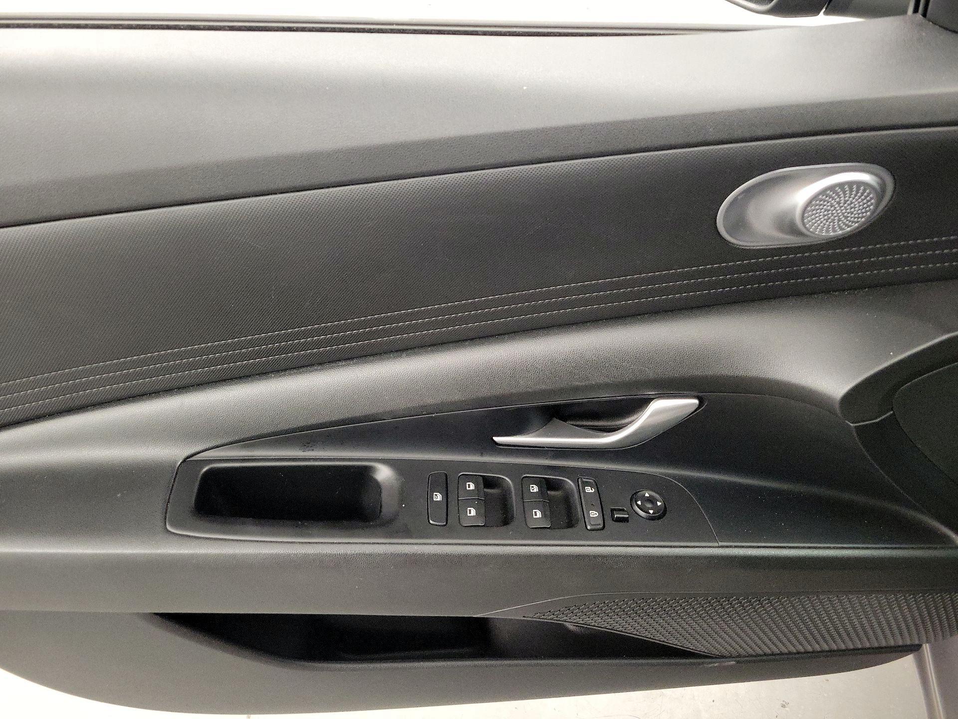 Thumbnail: 2021 Hyundai Elantra - 12