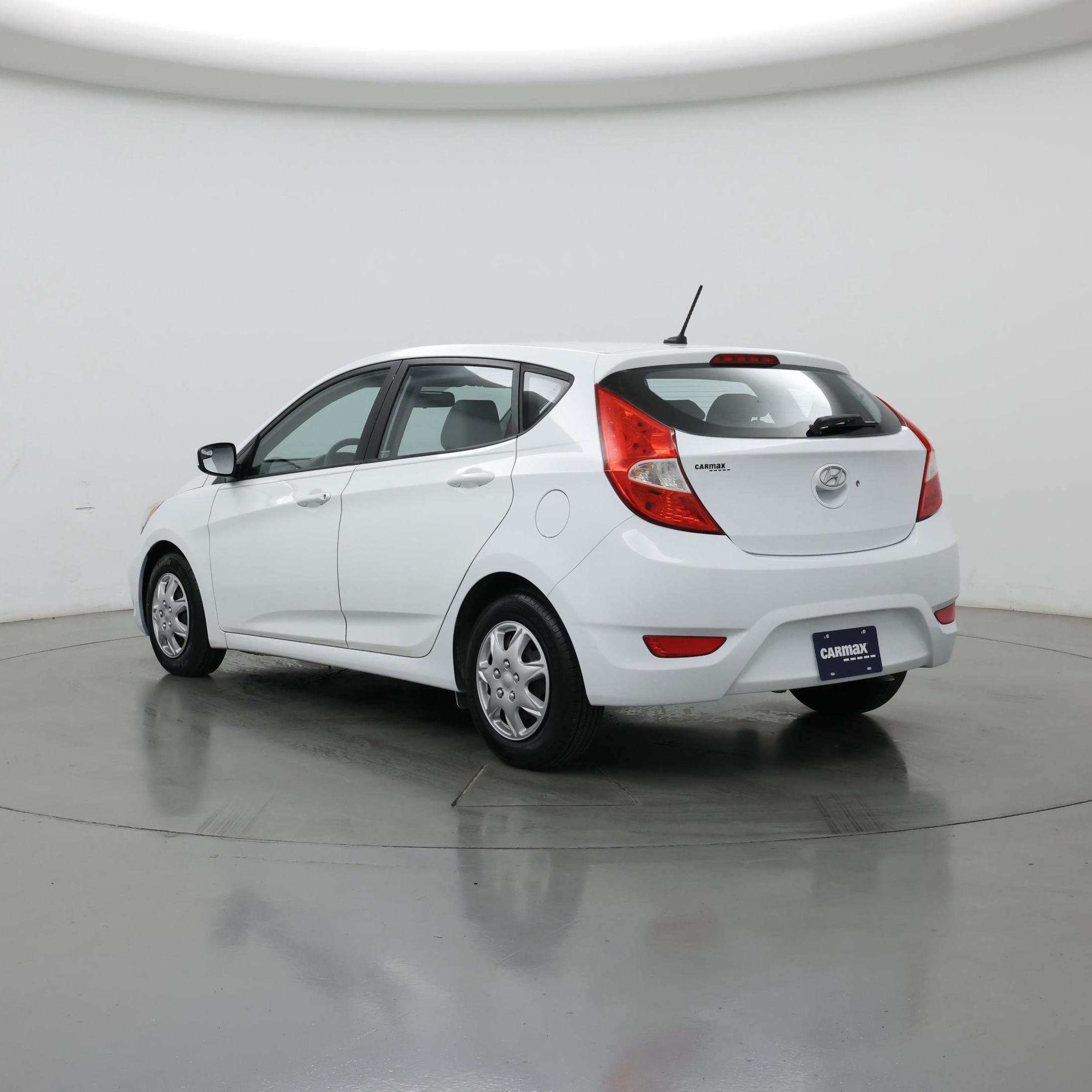 Thumbnail: 2015 Hyundai Accent - 2