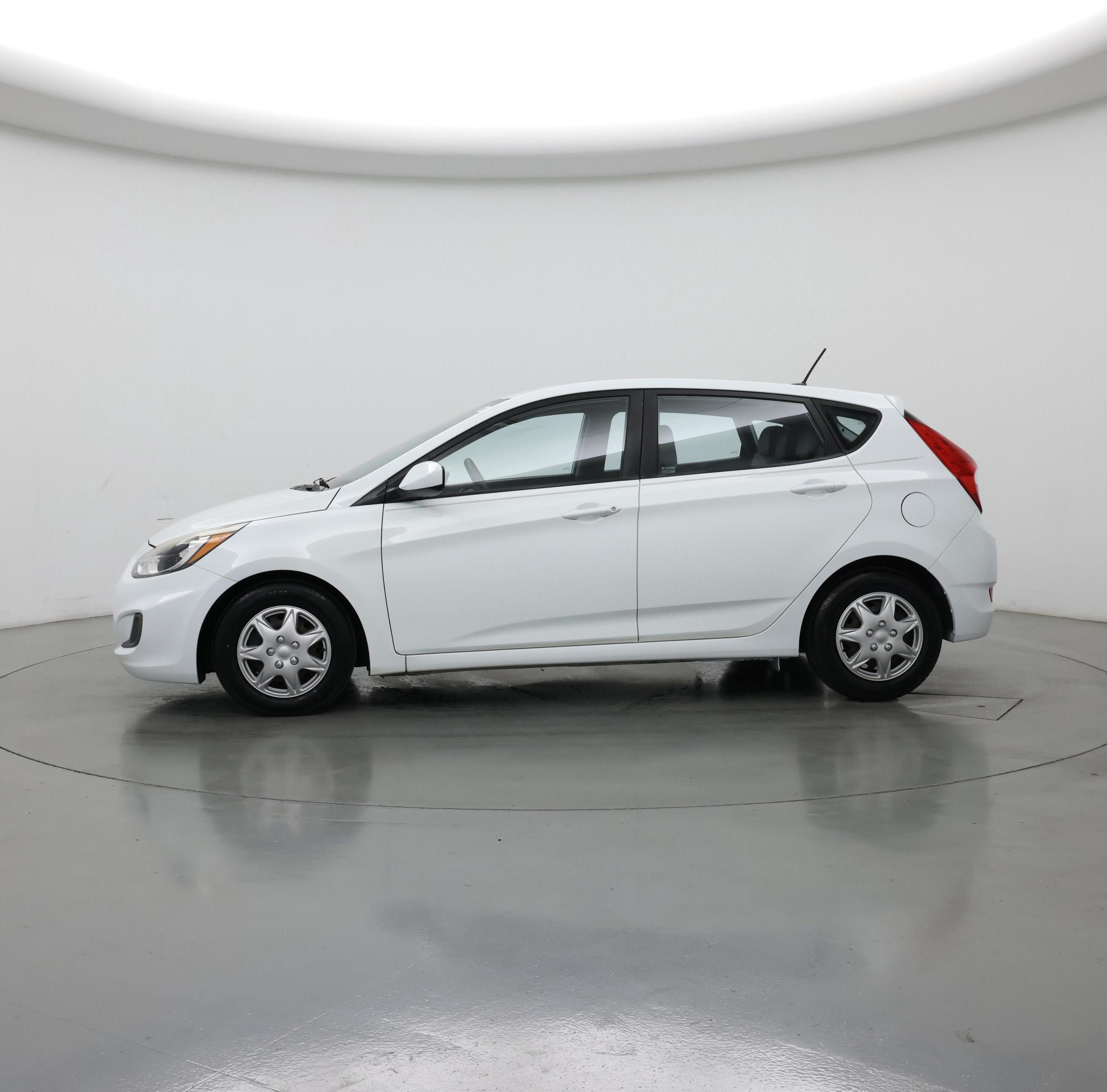Thumbnail: 2015 Hyundai Accent - 3