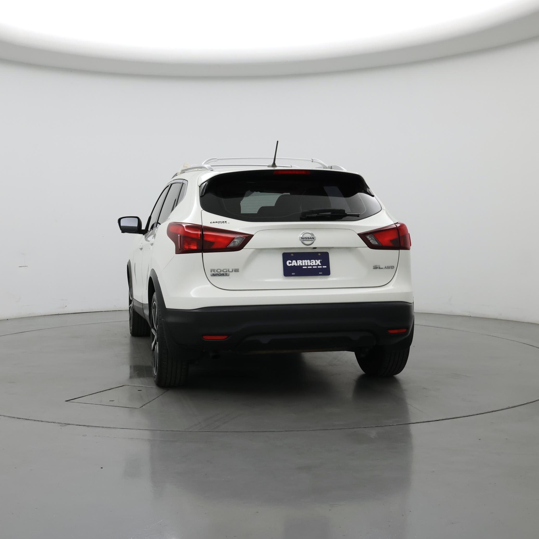 Thumbnail: 2018 Nissan Rogue Sport - 6