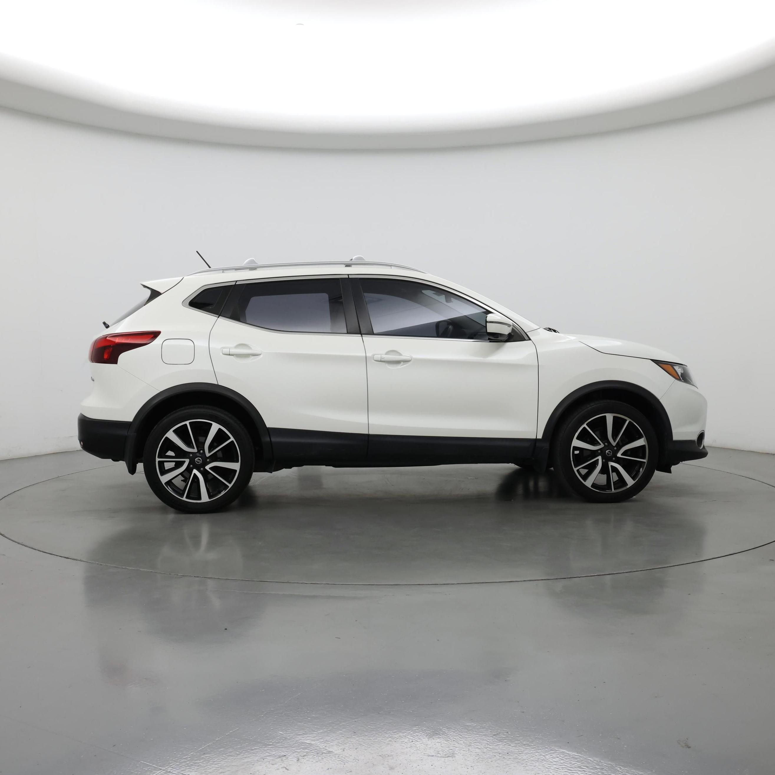 Thumbnail: 2018 Nissan Rogue Sport - 7