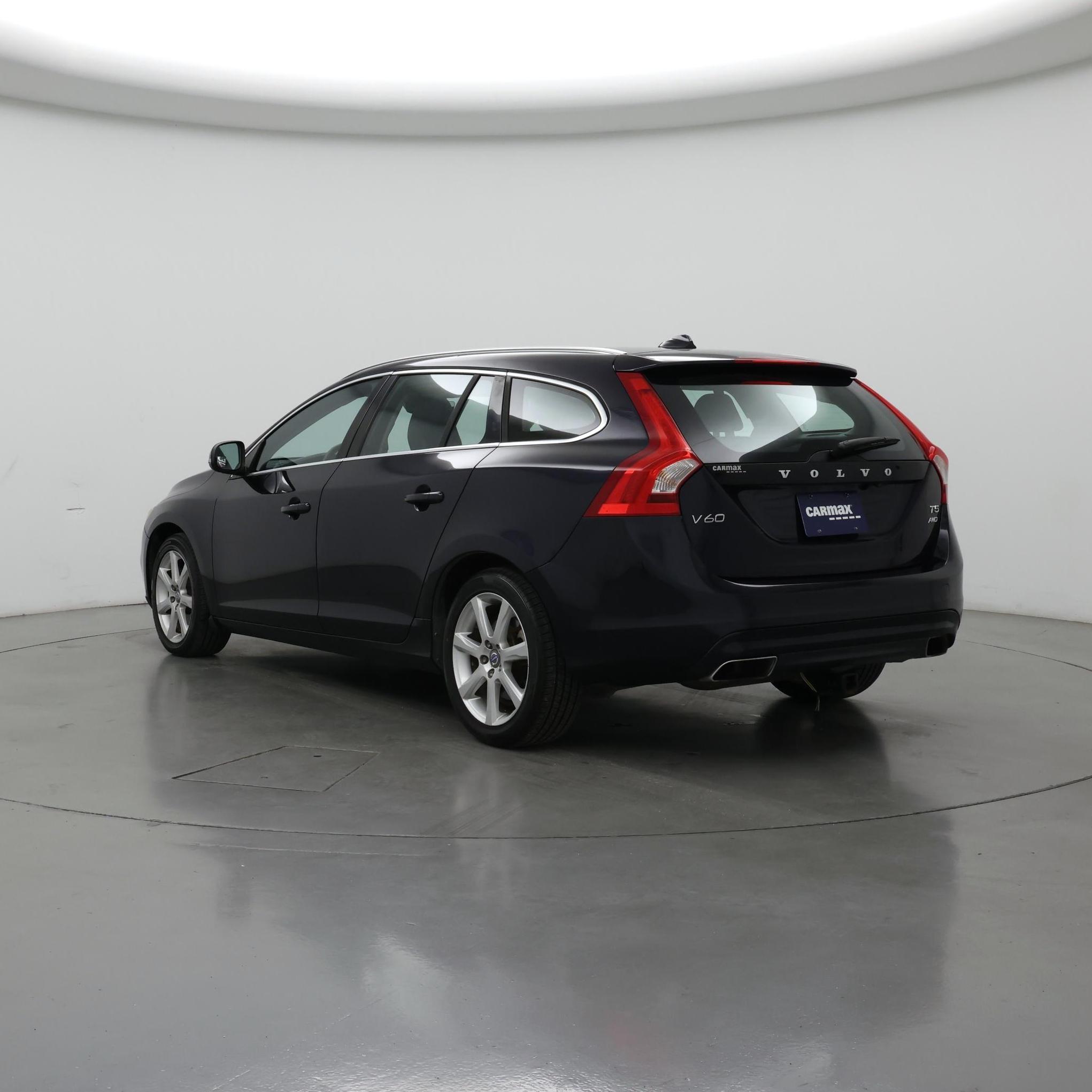 Thumbnail: 2017 Volvo V60 - 2