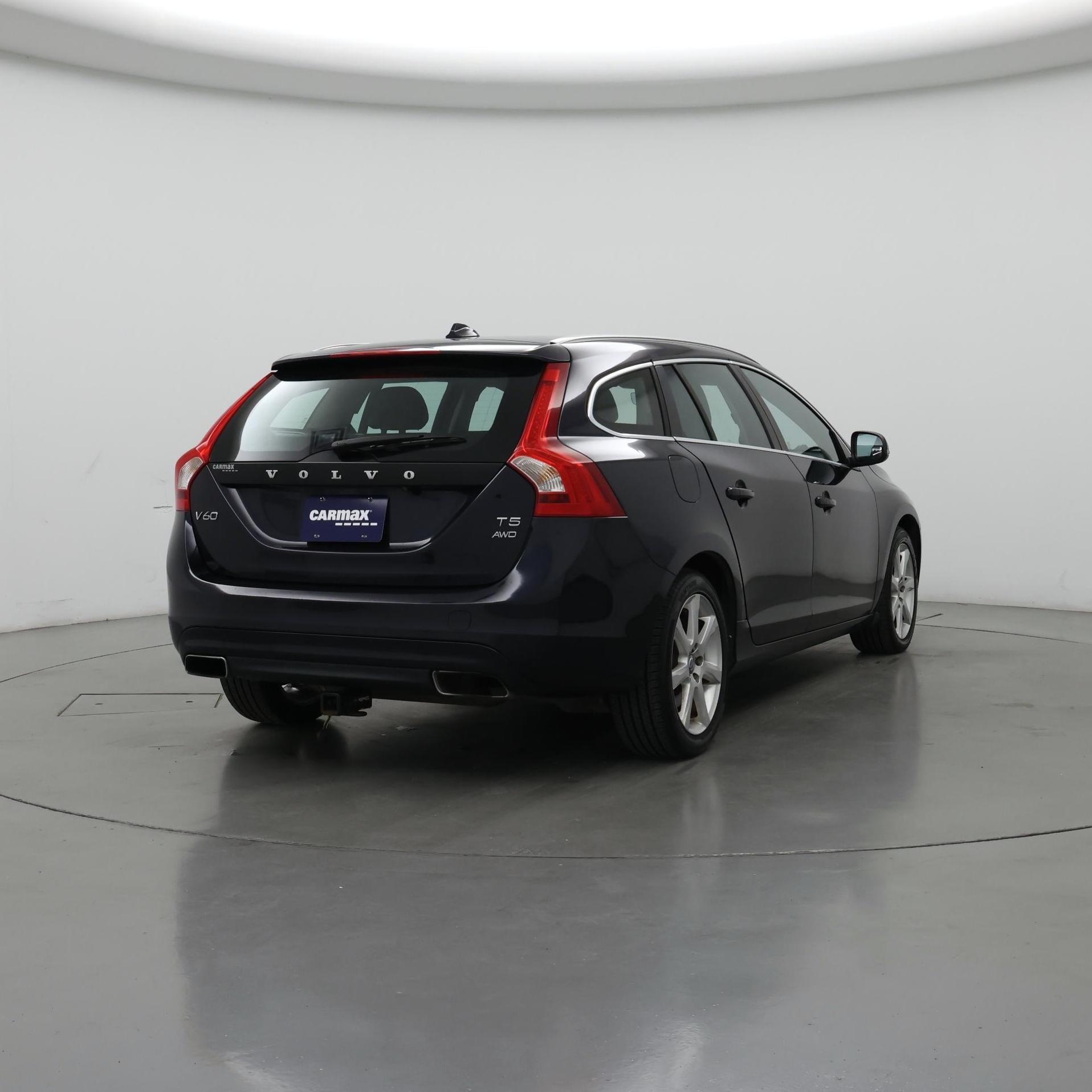 Thumbnail: 2017 Volvo V60 - 8