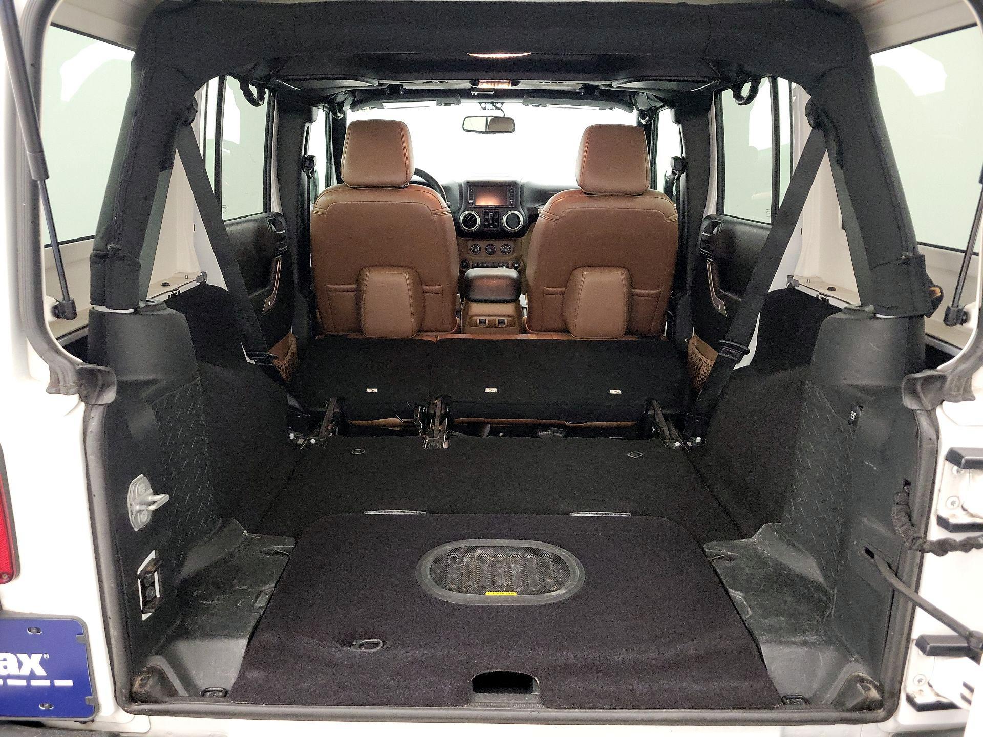 Thumbnail: 2017 Jeep Wrangler - 19