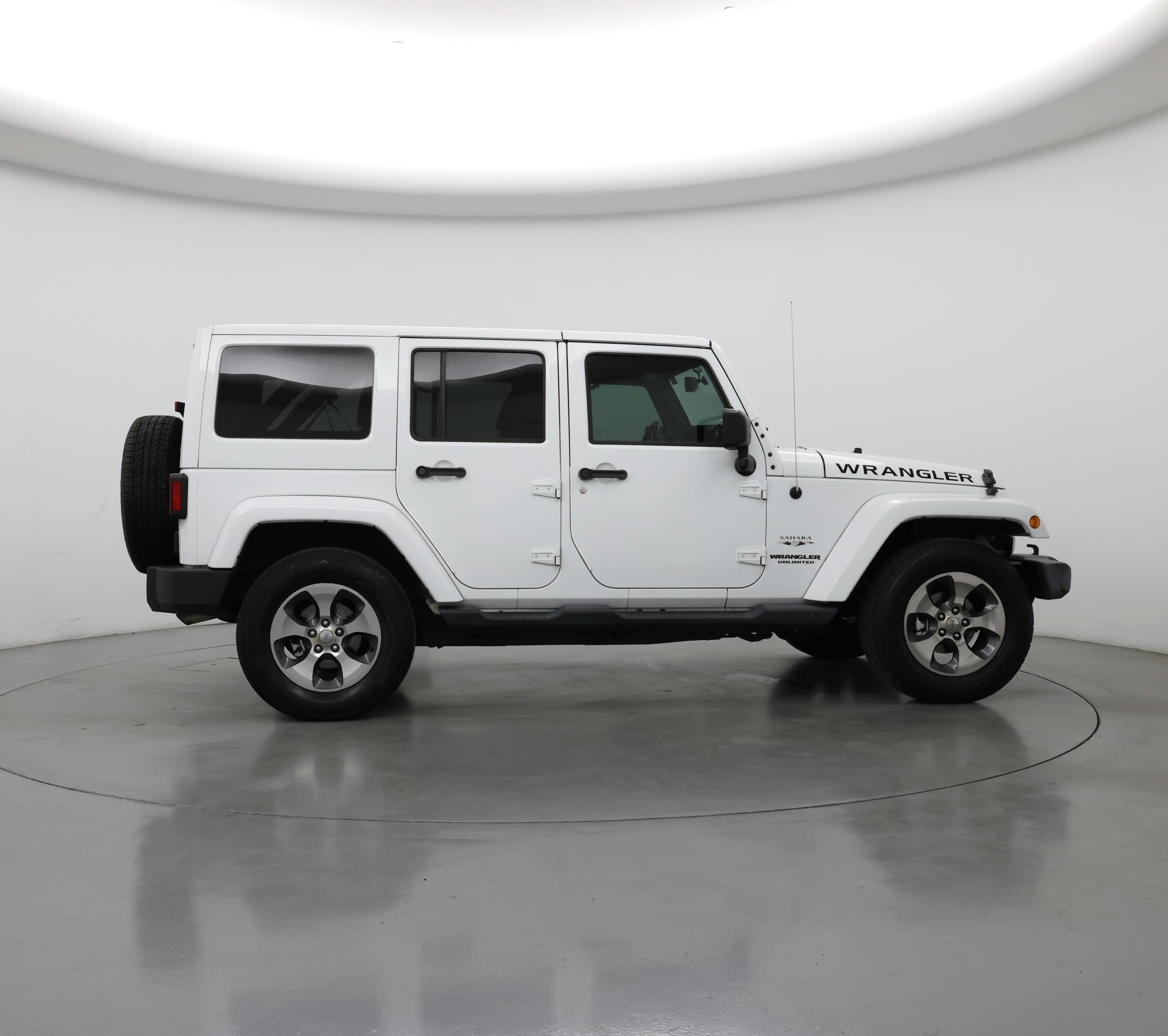 Thumbnail: 2017 Jeep Wrangler - 7