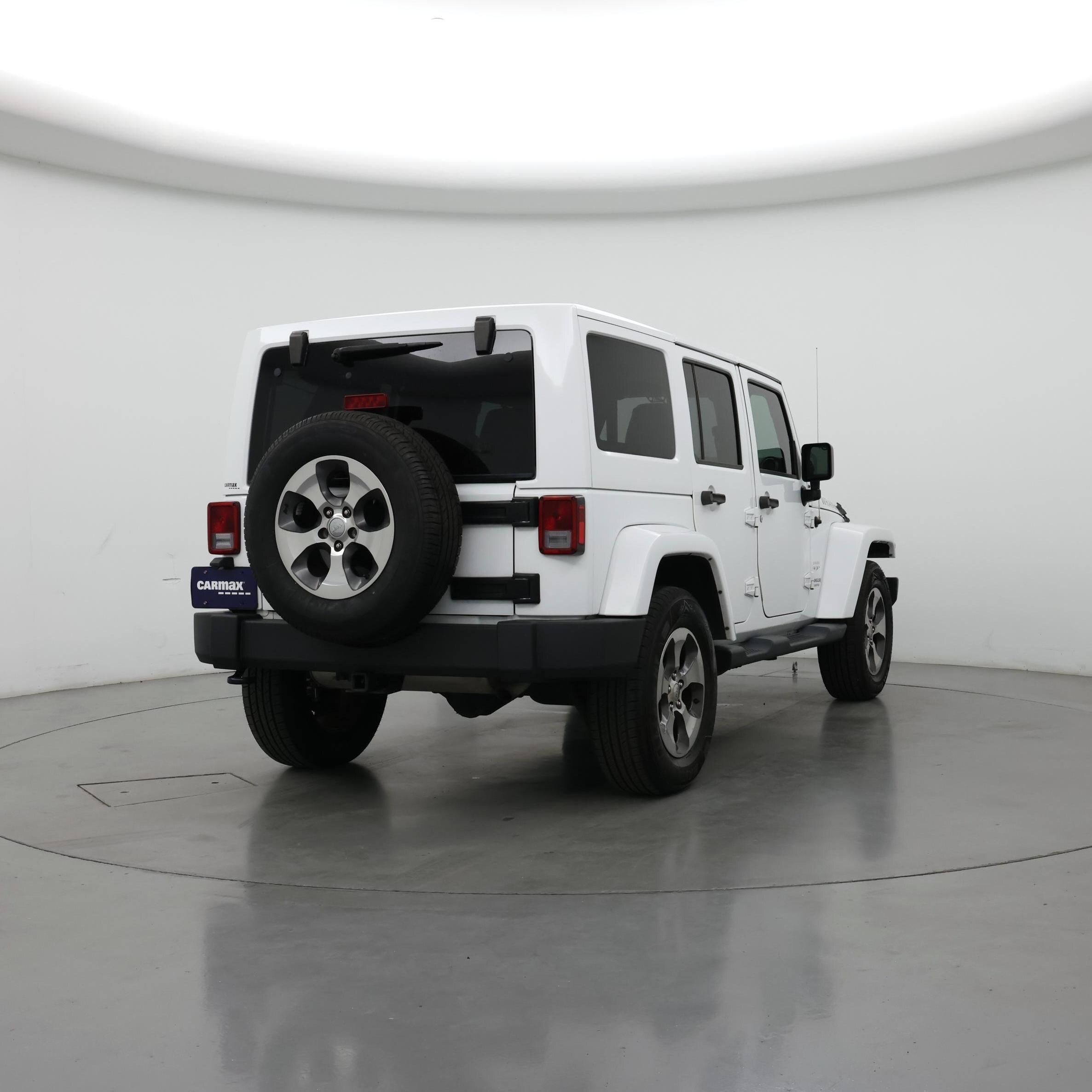 Thumbnail: 2017 Jeep Wrangler - 8
