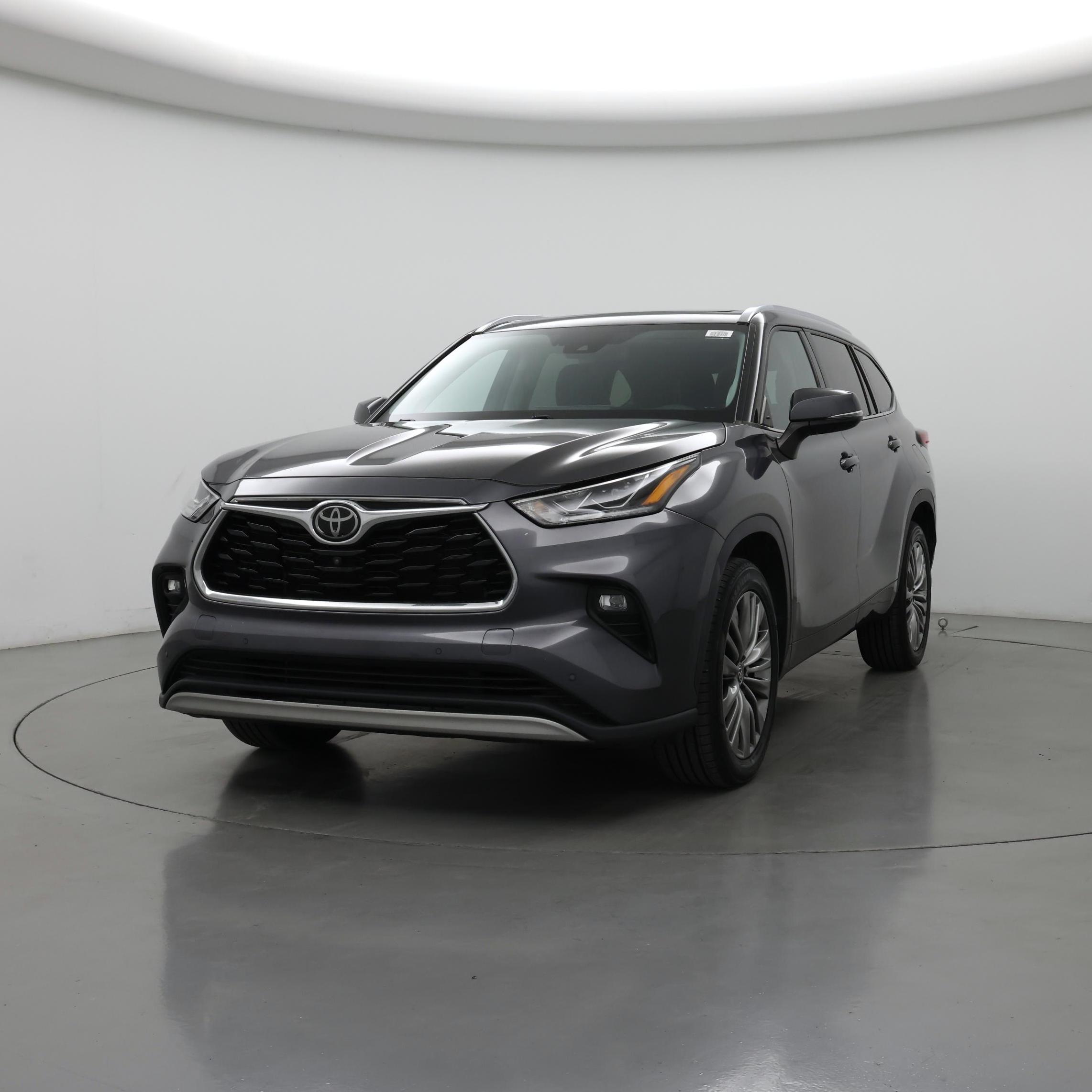 Thumbnail: 2021 Toyota Highlander - 4