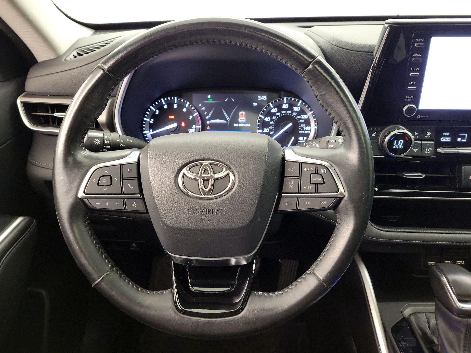 Thumbnail: 2021 Toyota Highlander - 10