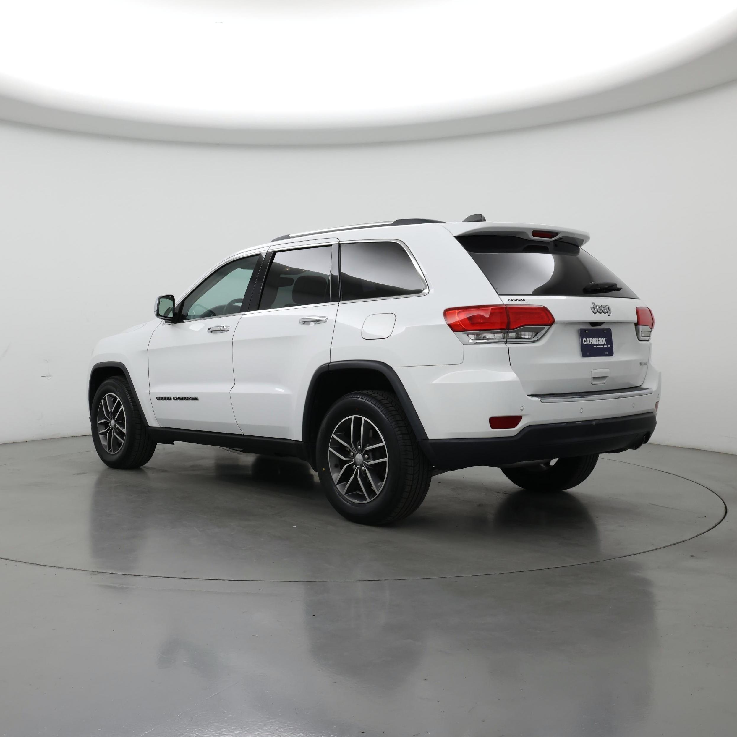 Thumbnail: 2017 Jeep Grand Cherokee - 2