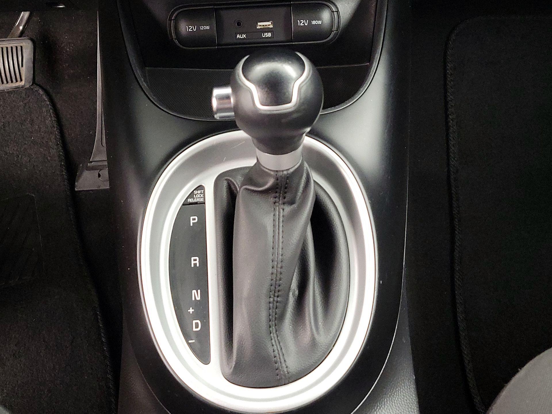 Thumbnail: 2016 Kia Soul - 16