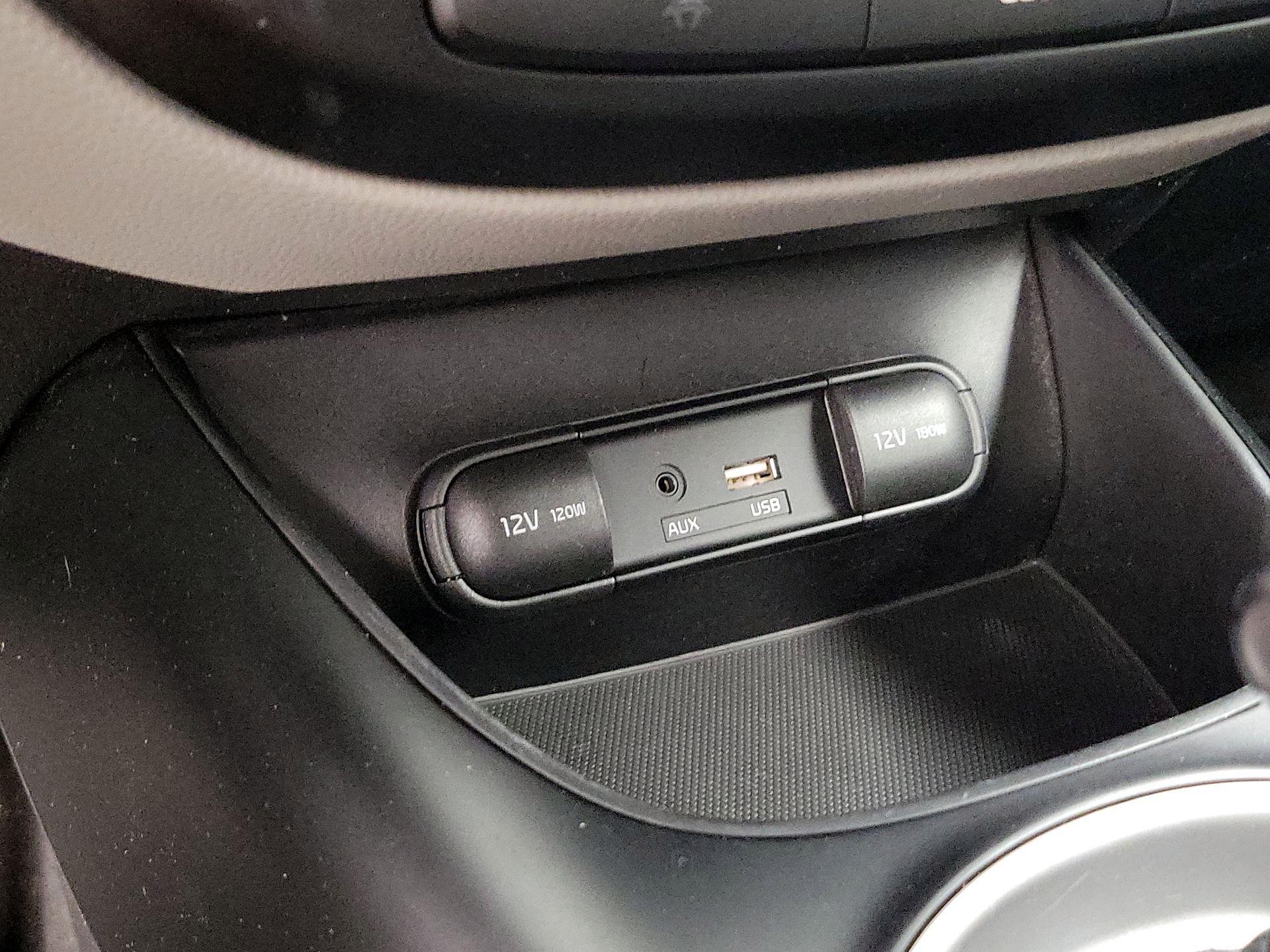 Thumbnail: 2016 Kia Soul - 17