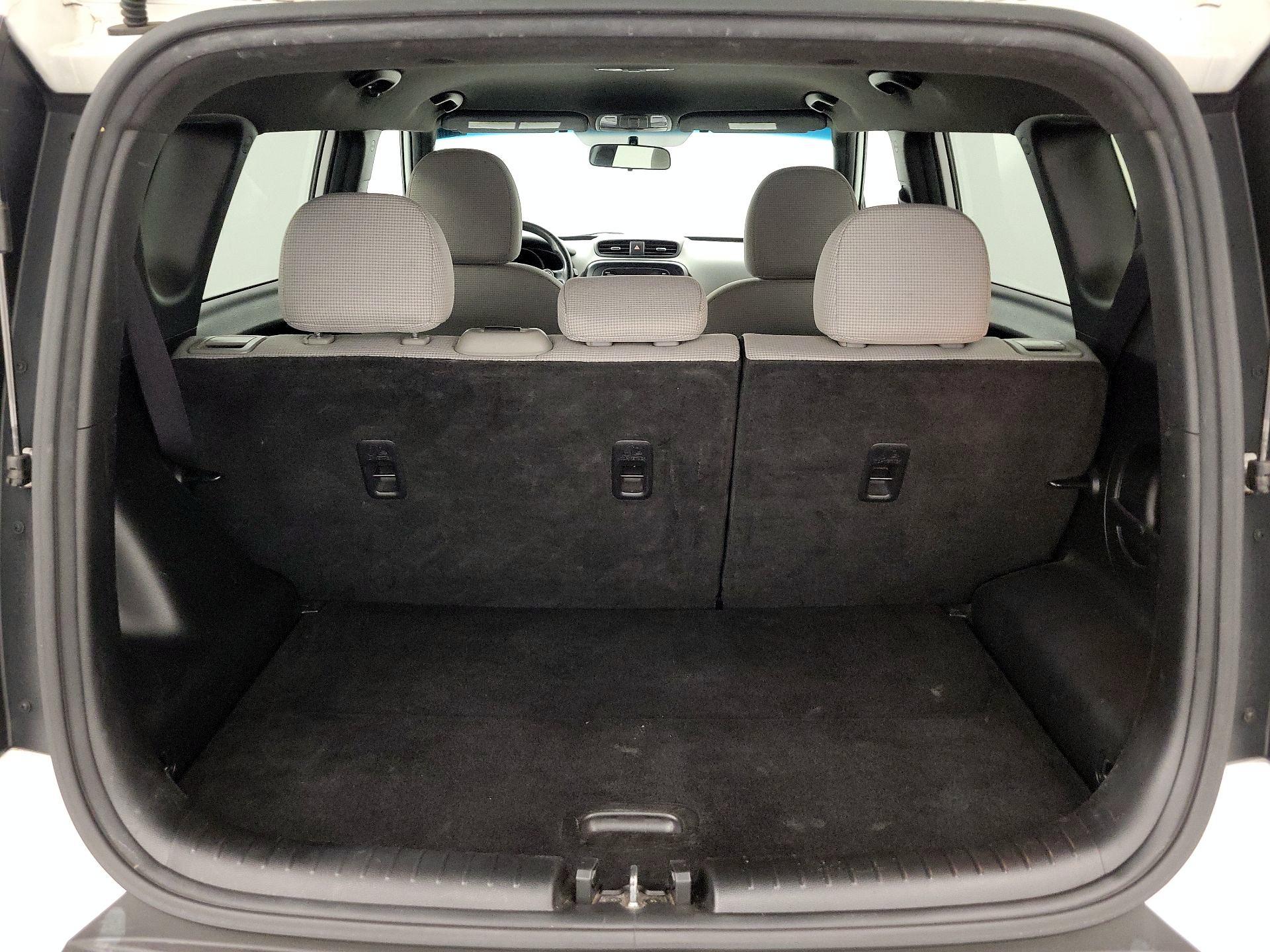 Thumbnail: 2016 Kia Soul - 19