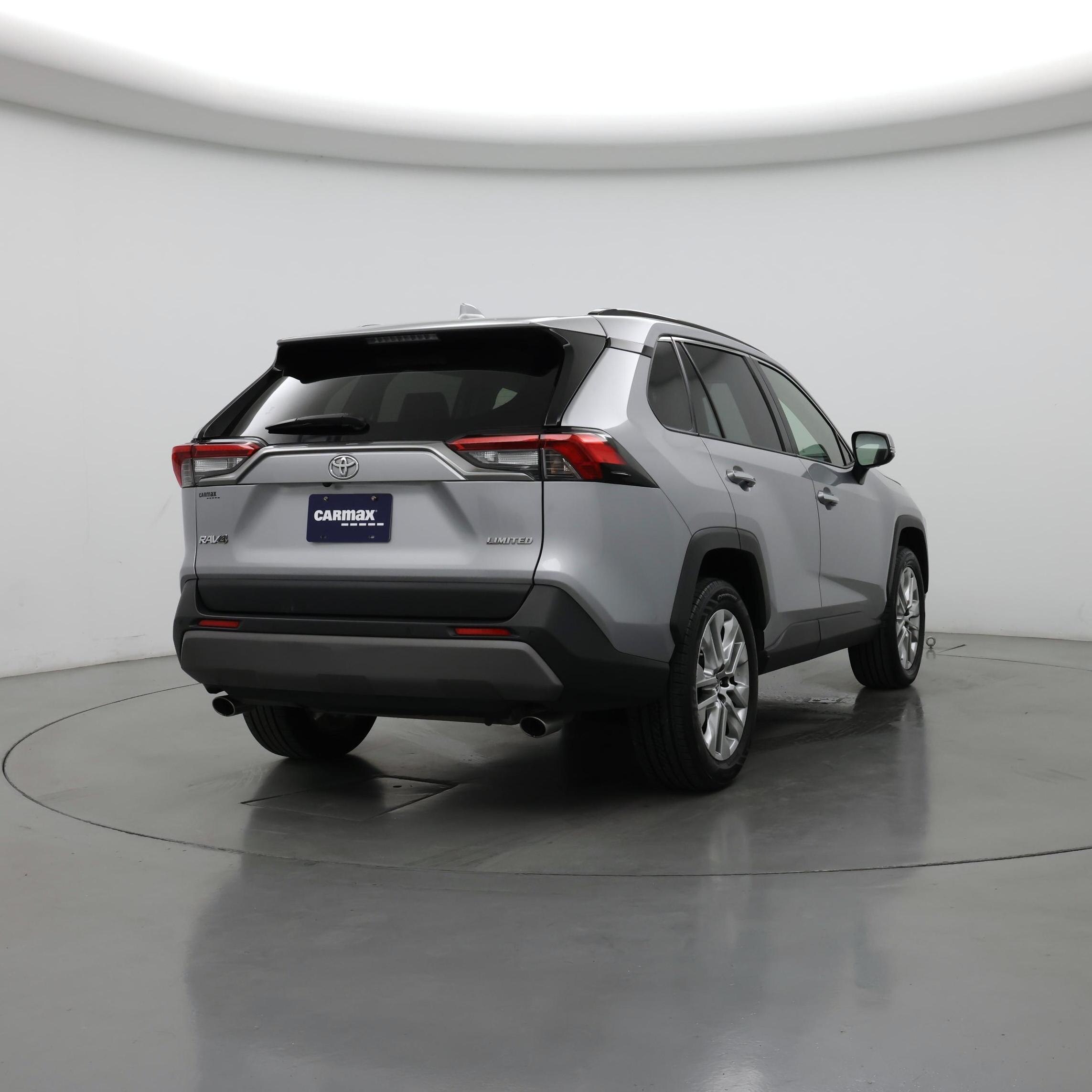 Thumbnail: 2019 Toyota RAV4 - 8