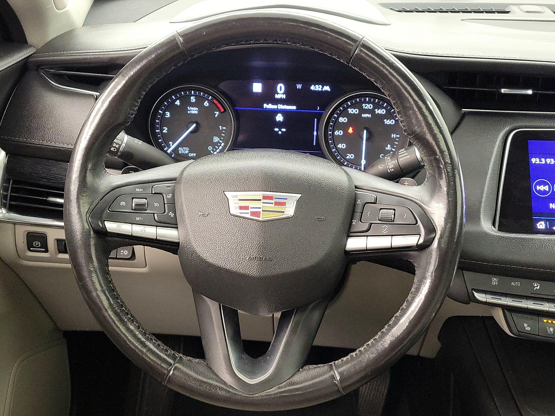 Thumbnail: 2020 Cadillac XT4 - 10