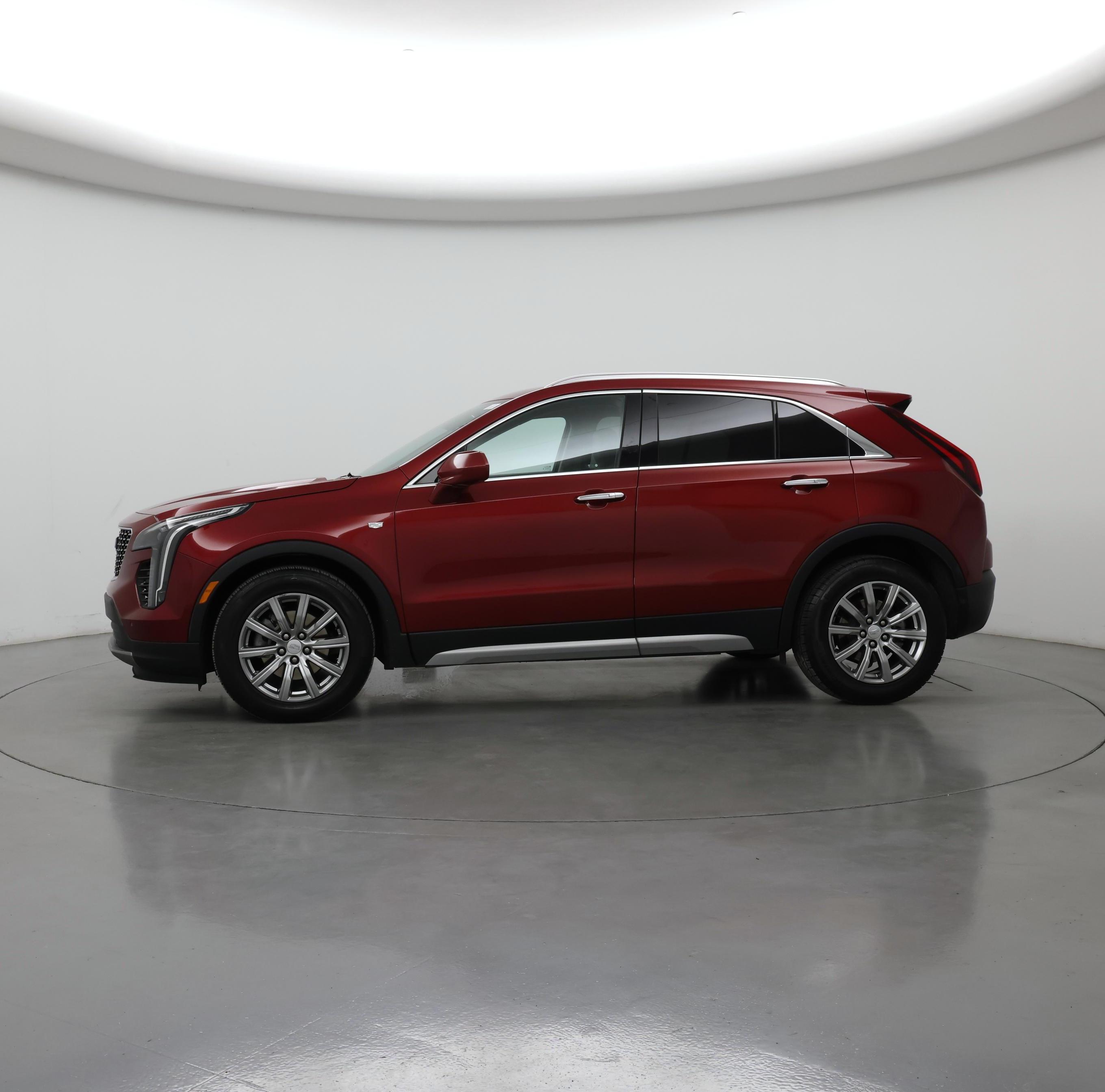 Thumbnail: 2020 Cadillac XT4 - 3