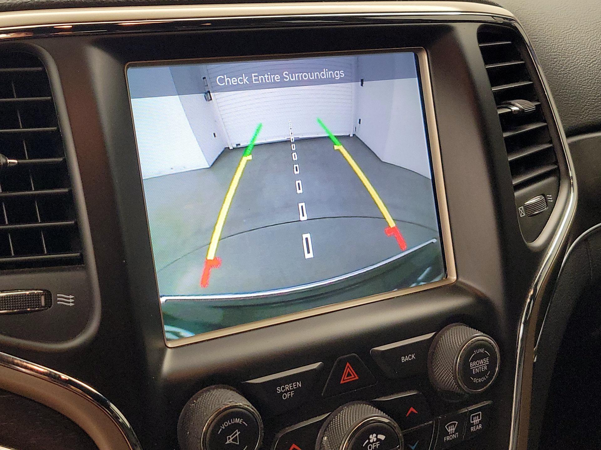 Thumbnail: 2015 Jeep Grand Cherokee - 15
