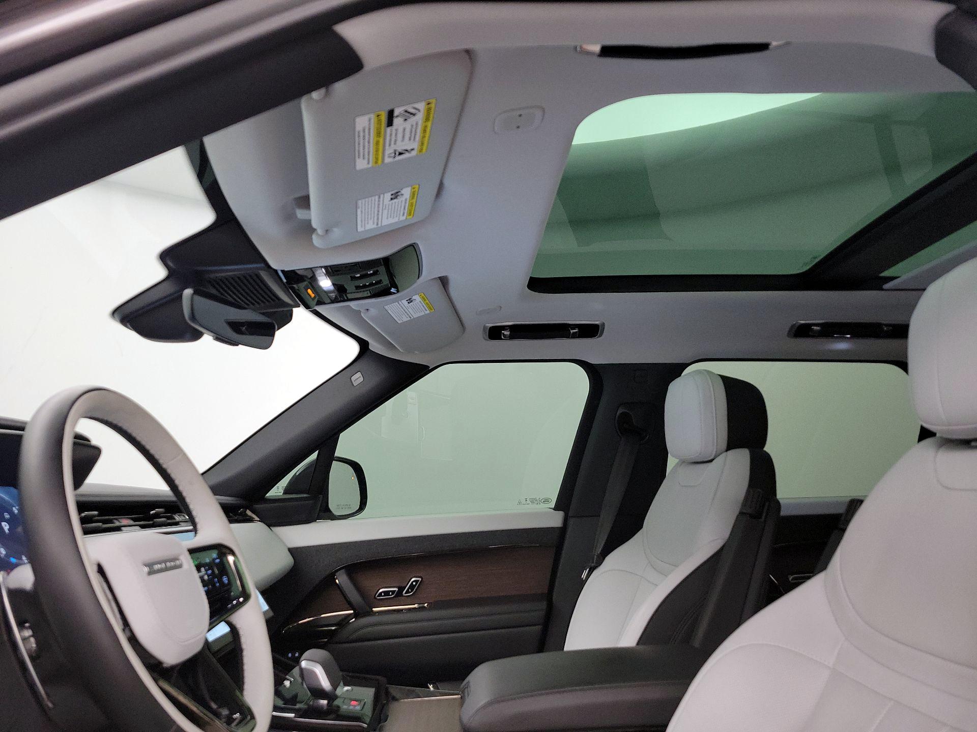 Thumbnail: 2024 Land Rover Range Rover Sport - 19
