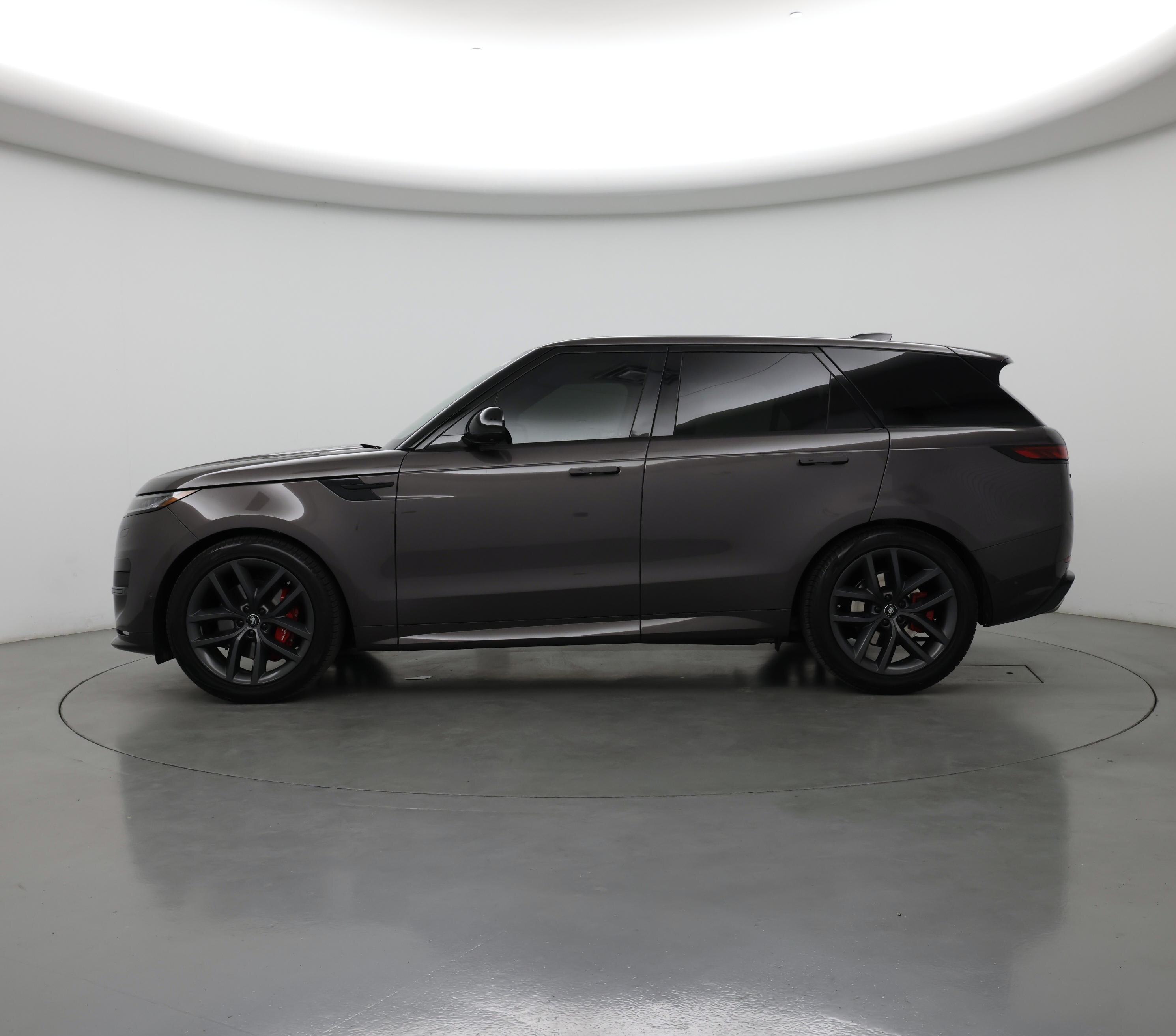 Thumbnail: 2024 Land Rover Range Rover Sport - 3