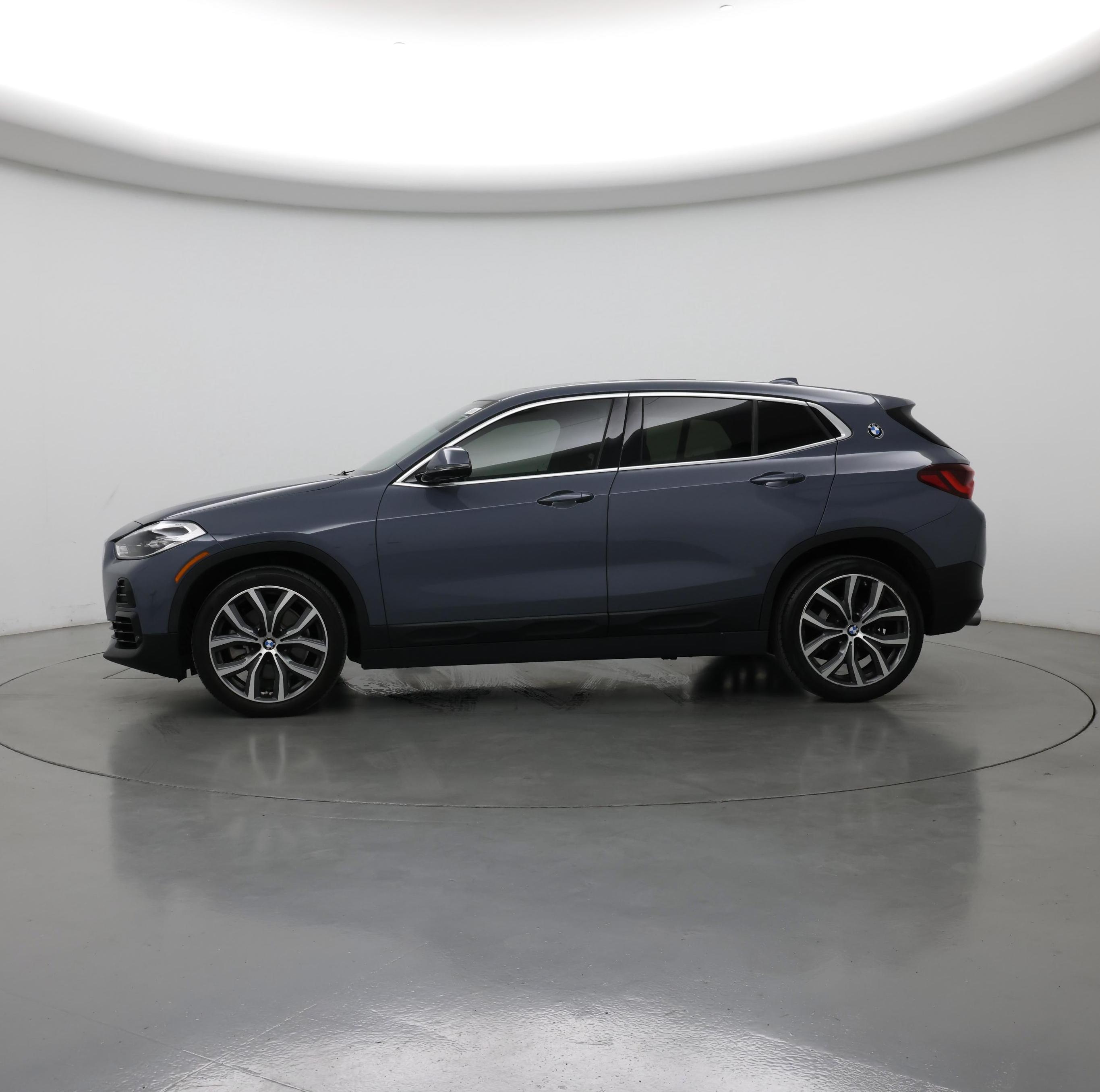 Thumbnail: 2021 BMW X2 - 3