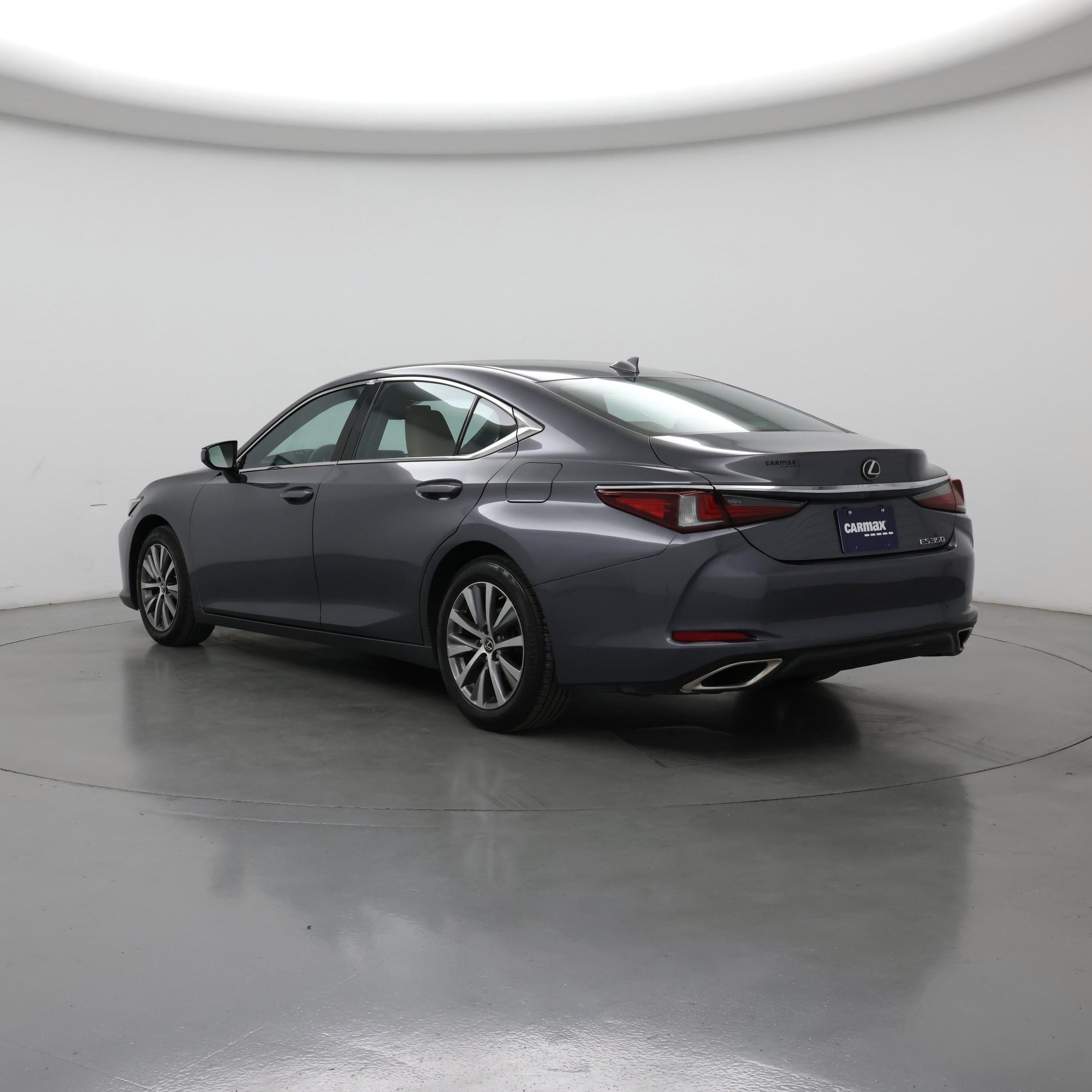 Thumbnail: 2019 Lexus ES - 2