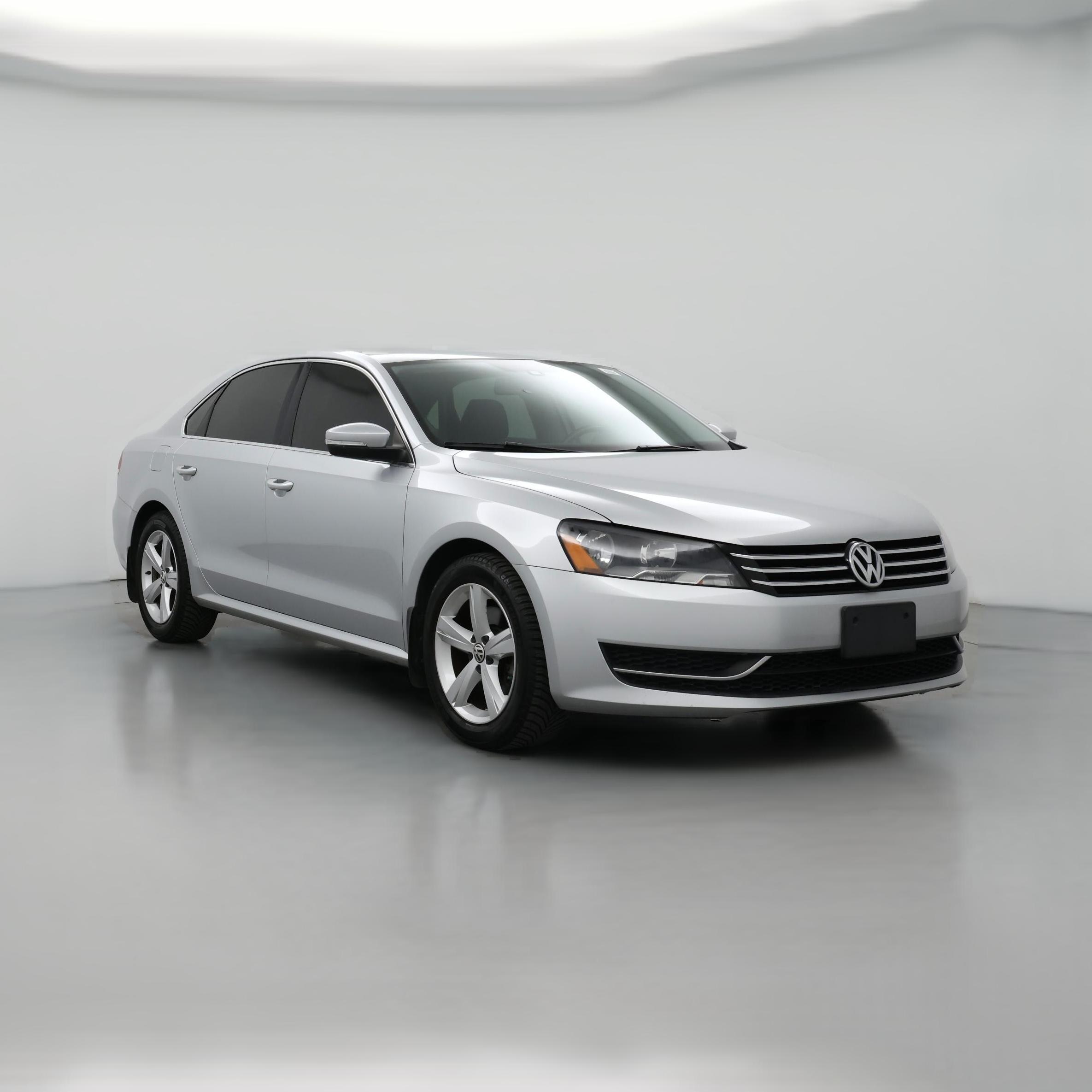 Thumbnail: 2015 Volkswagen Passat - 1