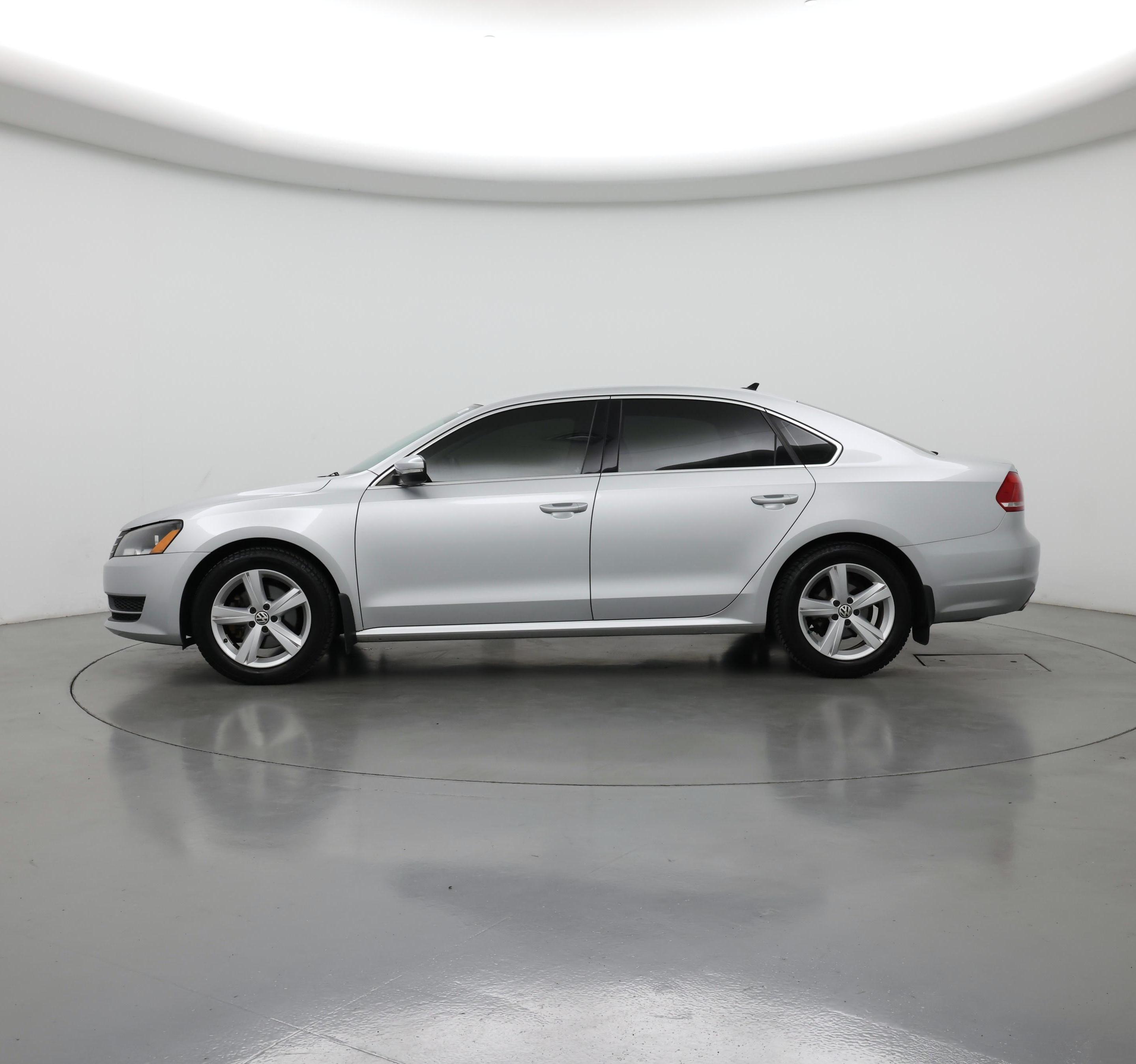 Thumbnail: 2015 Volkswagen Passat - 3