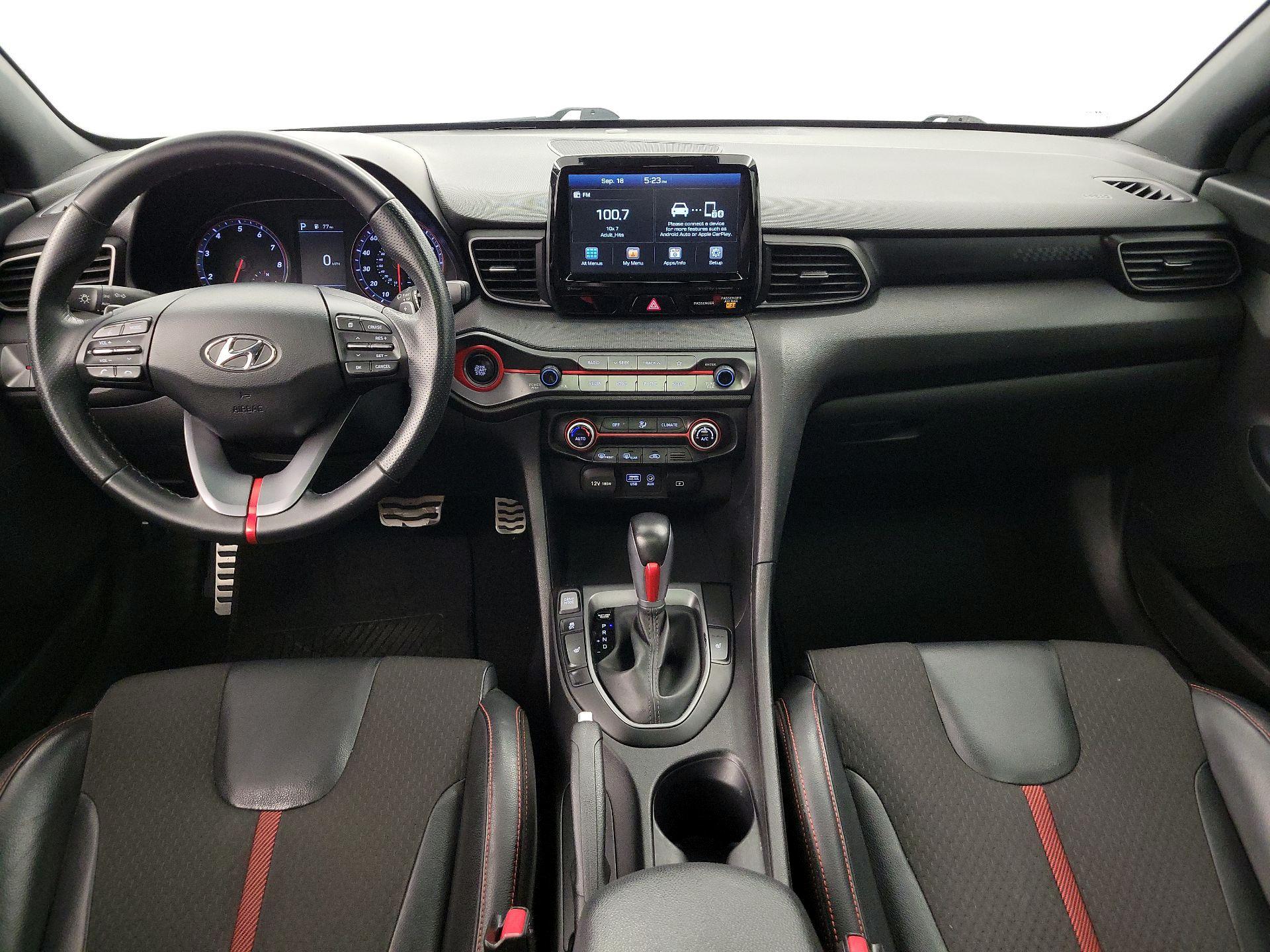 Thumbnail: 2019 Hyundai Veloster - 9