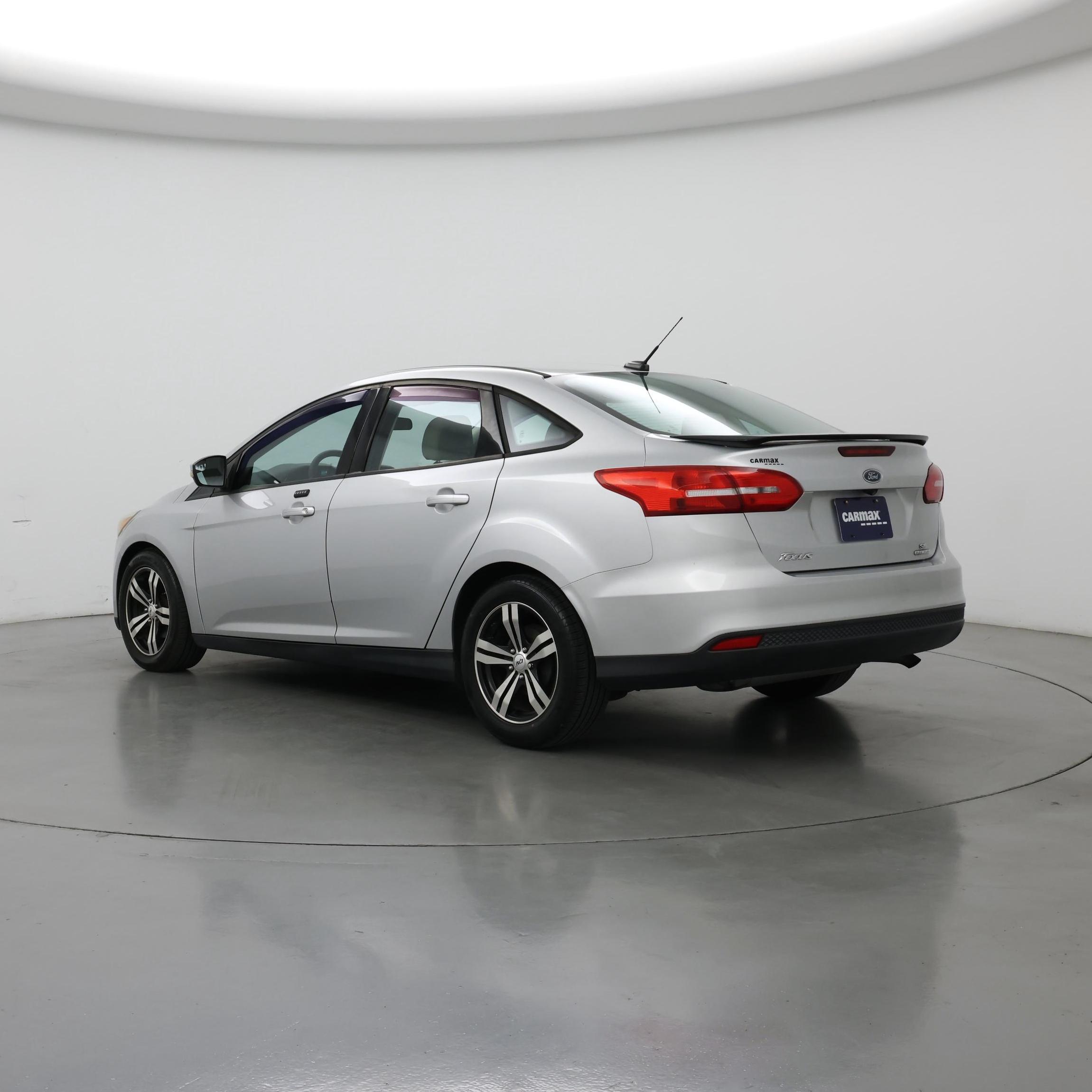 Thumbnail: 2016 Ford Focus - 2