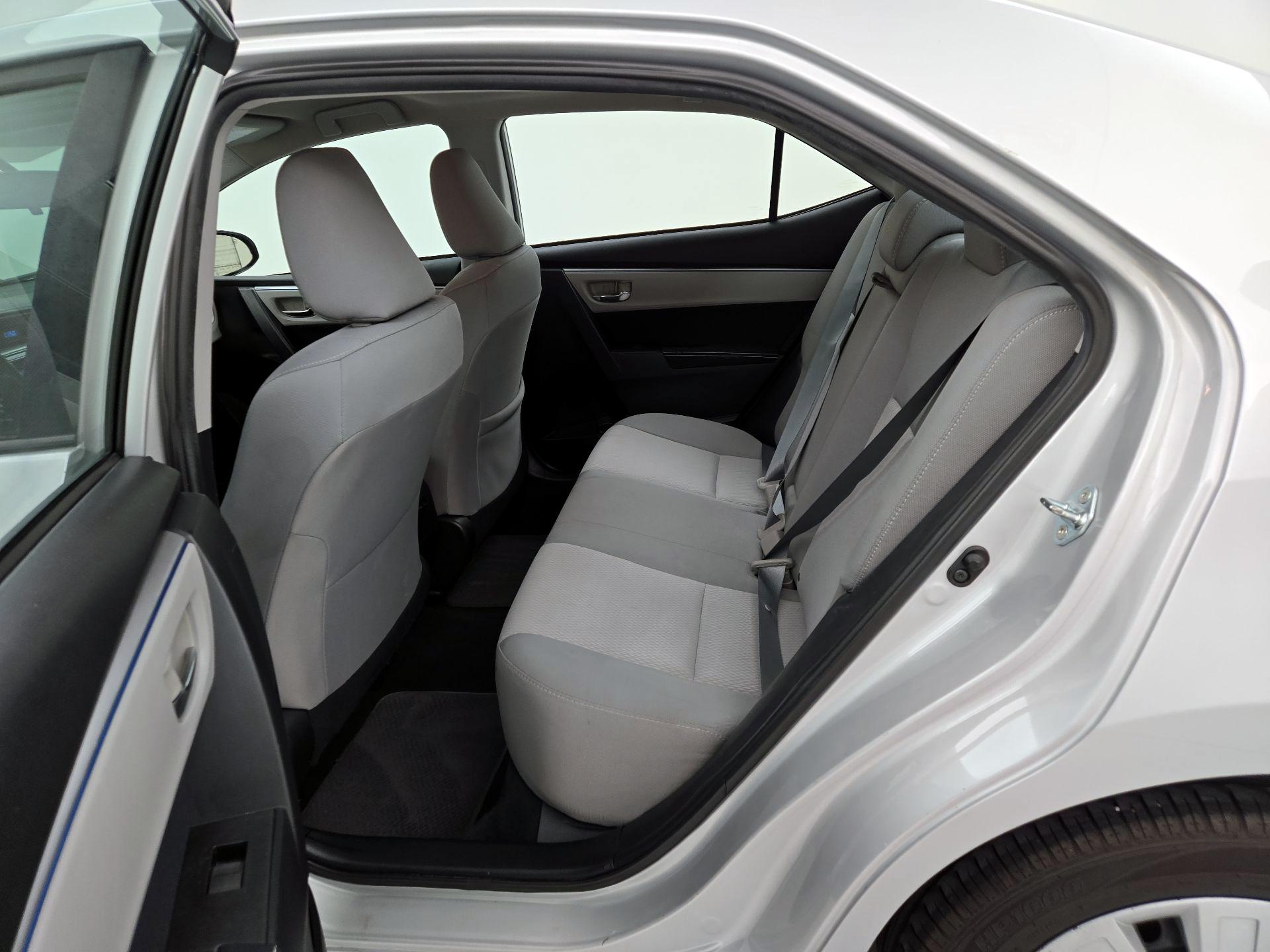 Thumbnail: 2015 Toyota Corolla - 19