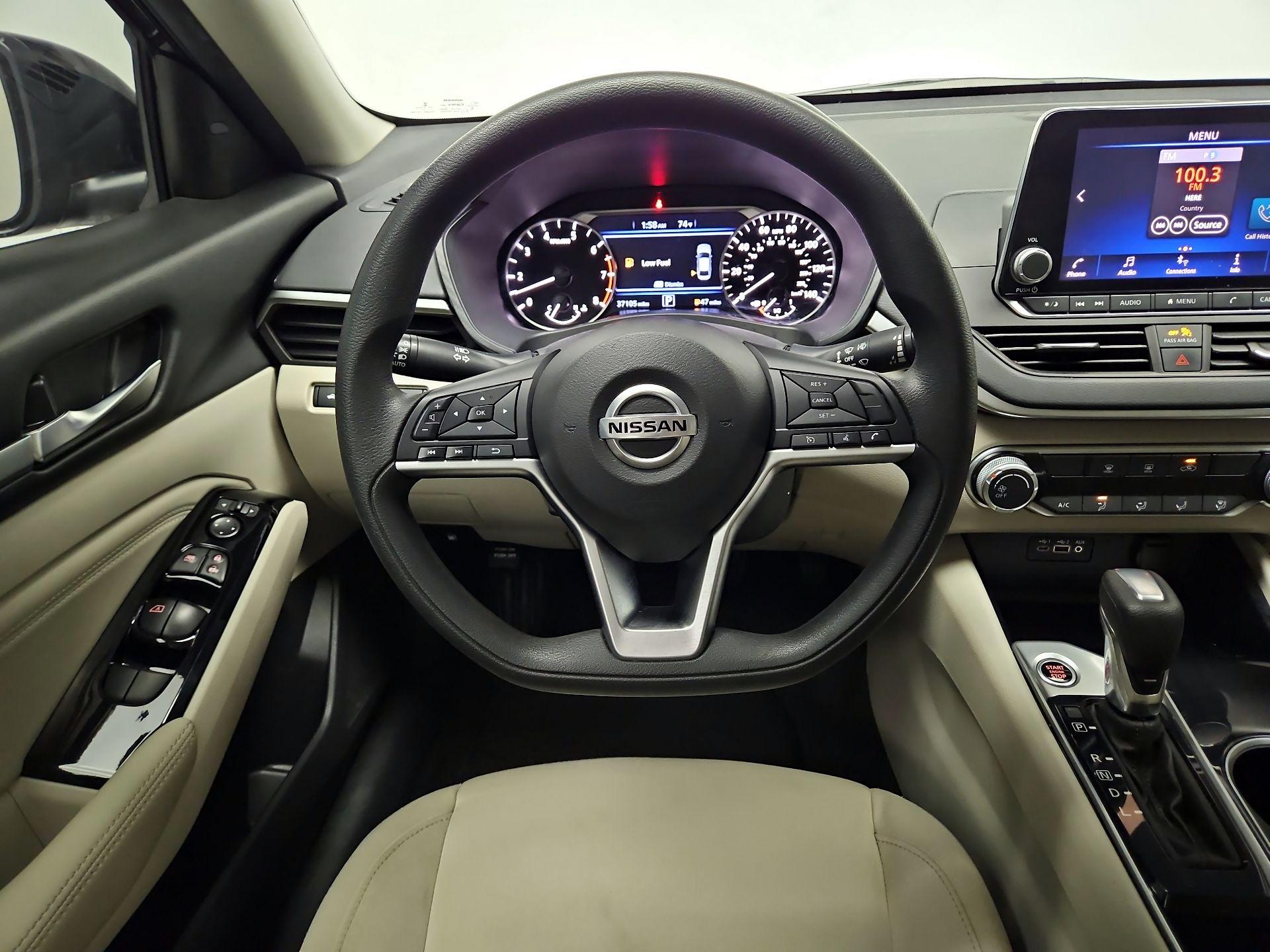 Thumbnail: 2021 Nissan Altima - 10