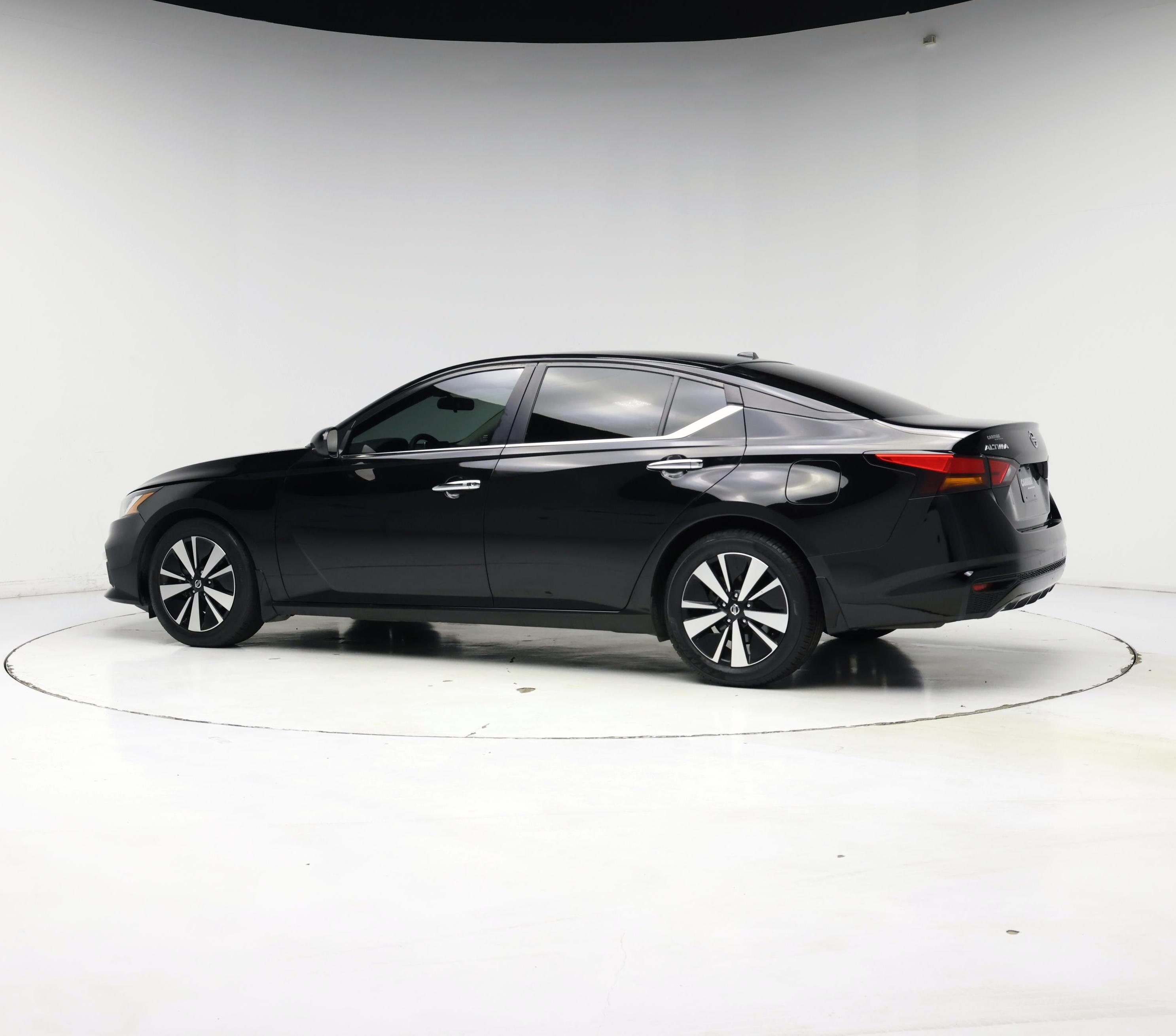 Thumbnail: 2021 Nissan Altima - 7