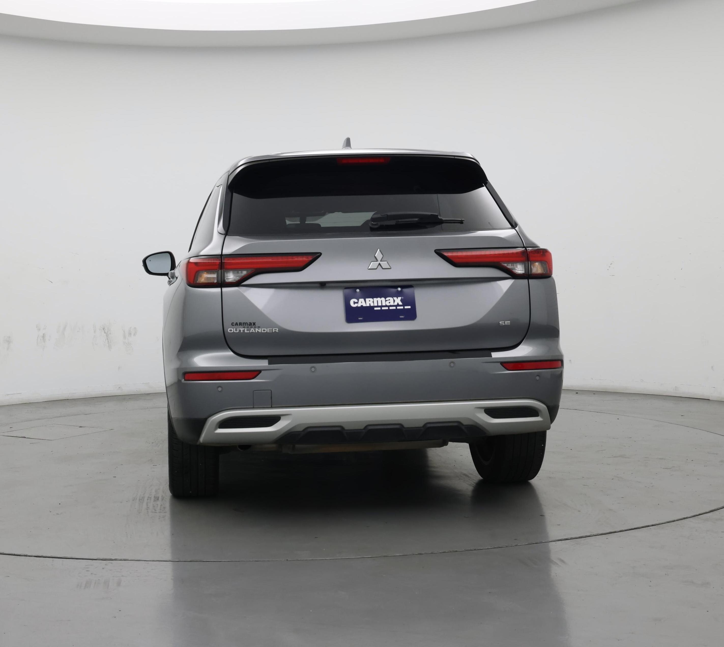 Thumbnail: 2023 Mitsubishi Outlander - 6