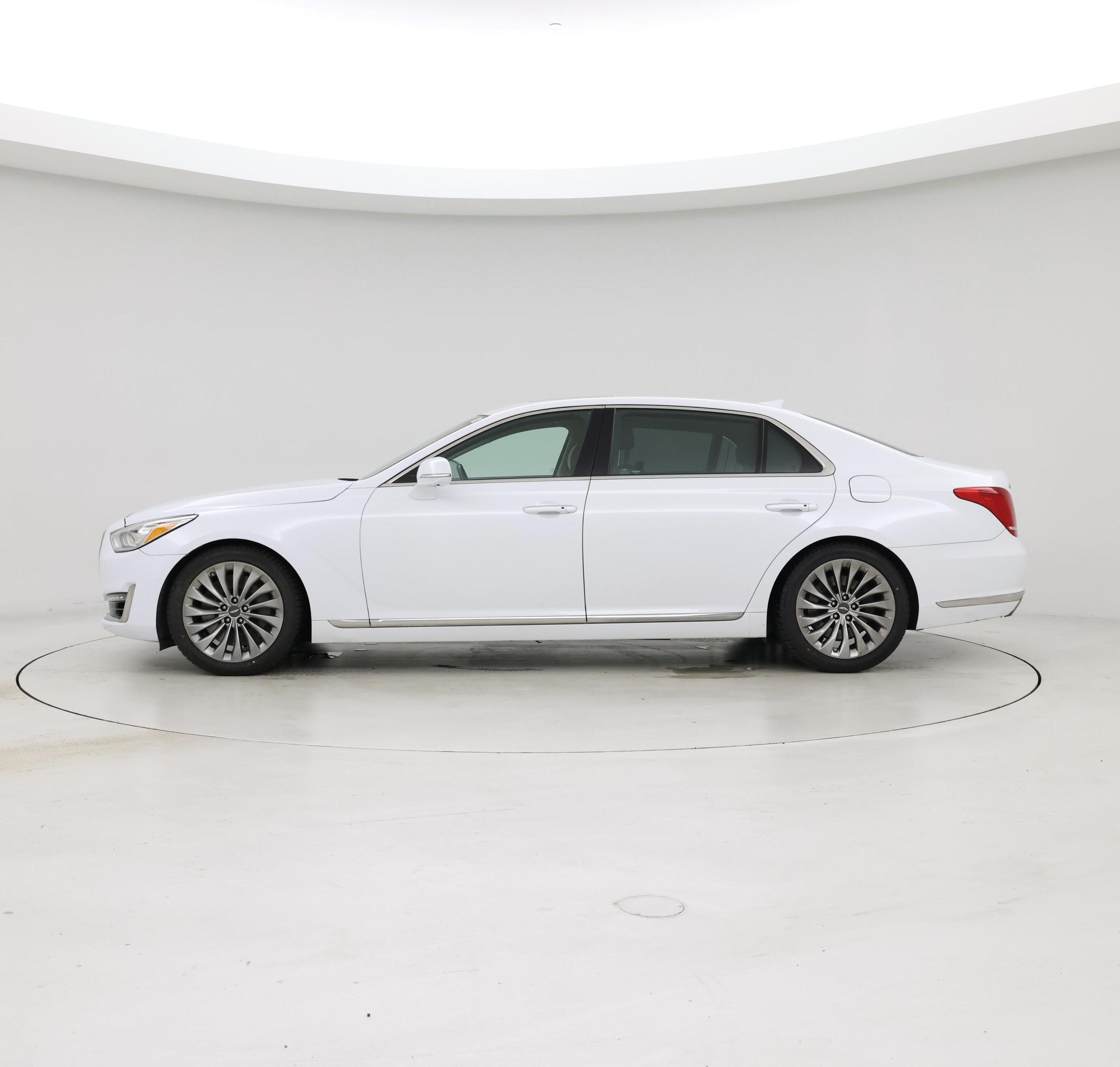 Thumbnail: 2018 Genesis G90 - 3