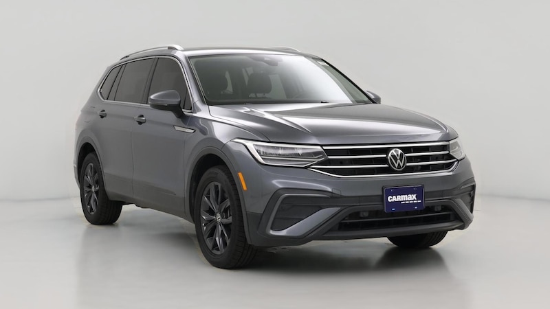 2022 Volkswagen Tiguan SE Hero Image