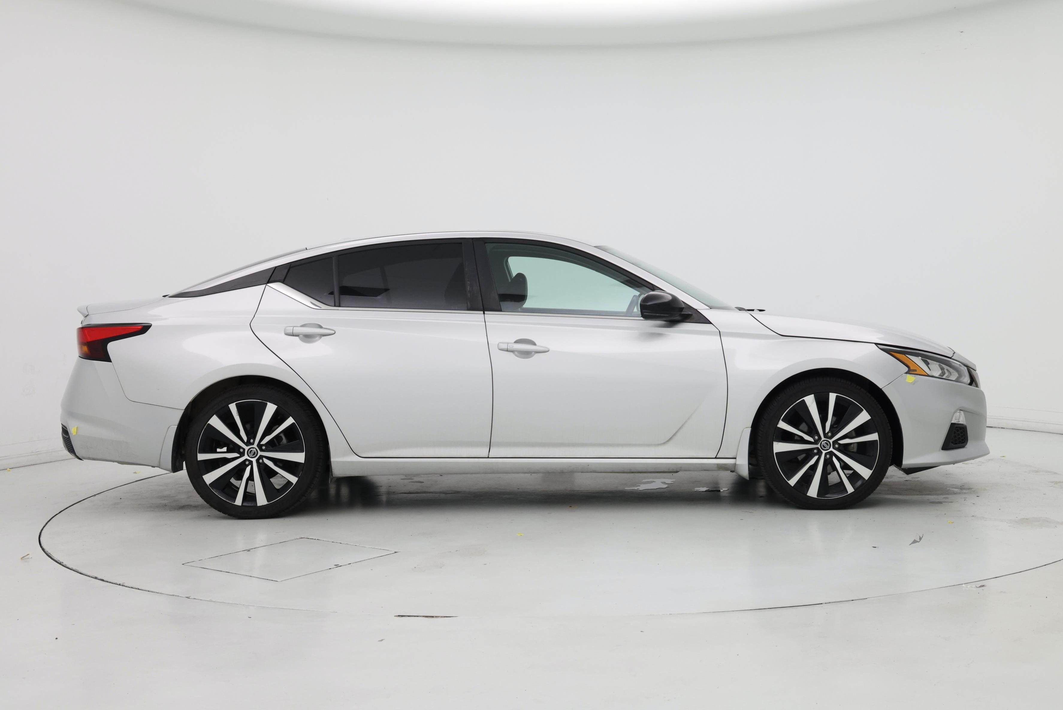 Thumbnail: 2019 Nissan Altima - 7