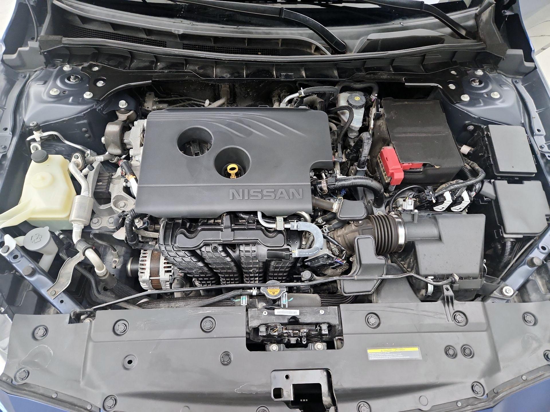 Thumbnail: 2019 Nissan Altima - 17