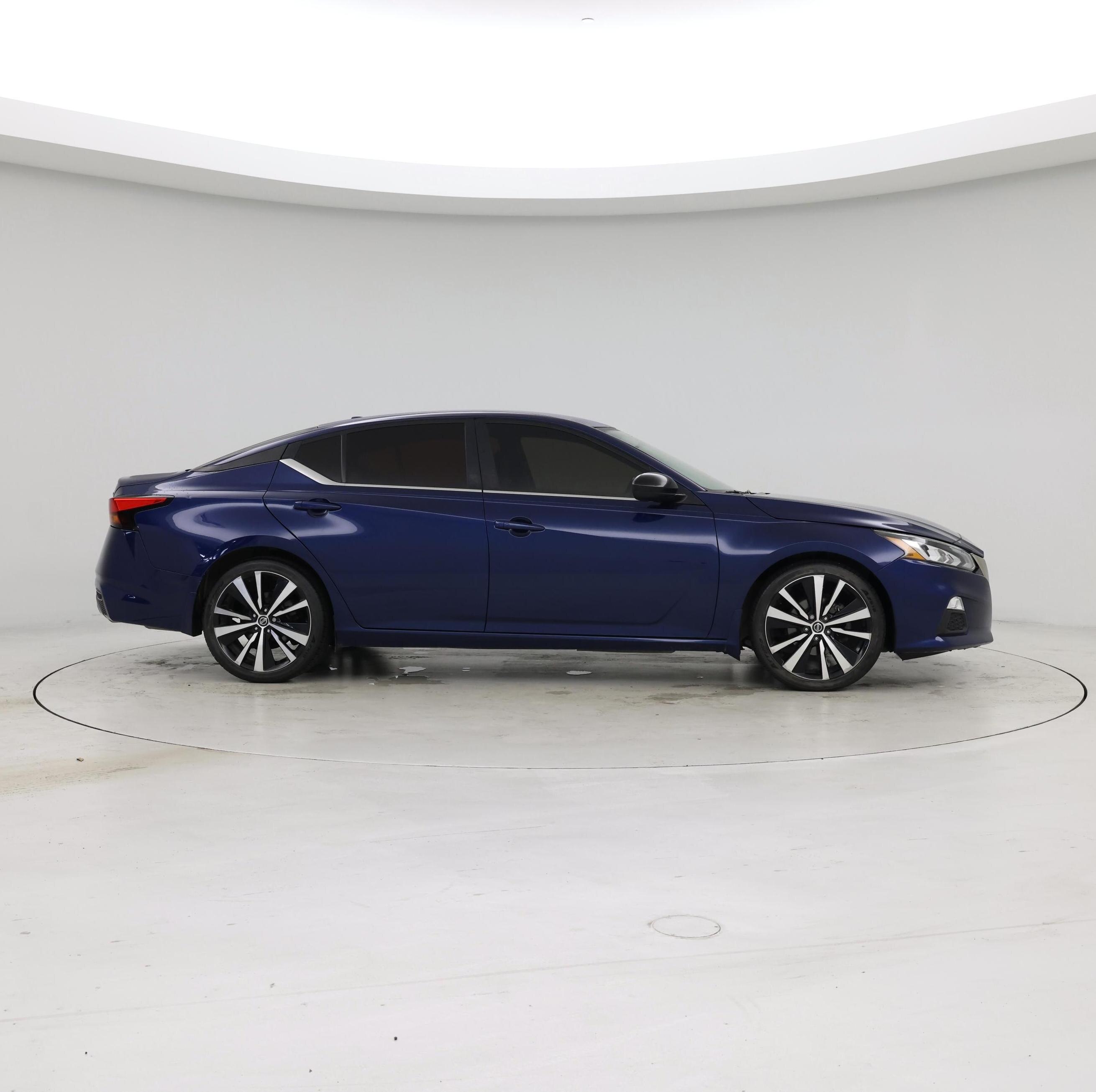 Thumbnail: 2019 Nissan Altima - 7