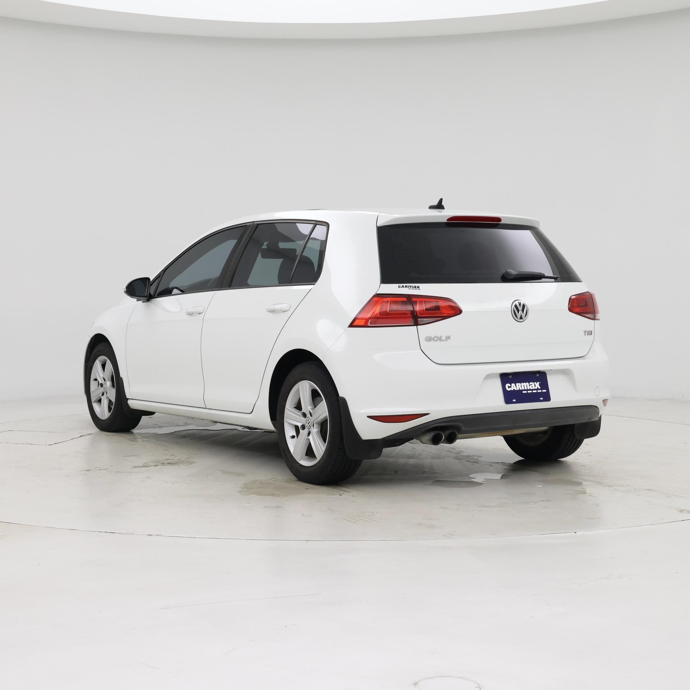 Thumbnail: 2017 Volkswagen Golf - 2