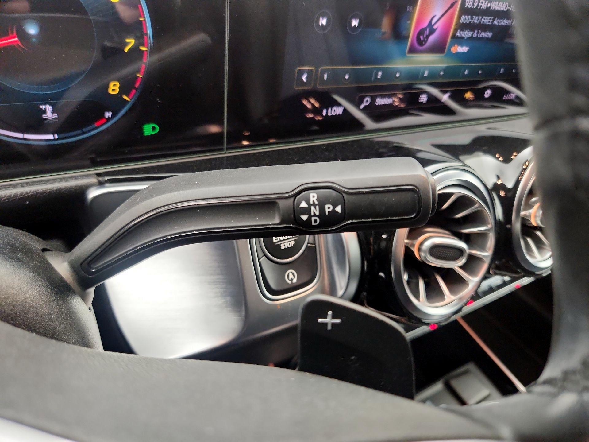 Thumbnail: 2020 Mercedes-Benz GLB - 17