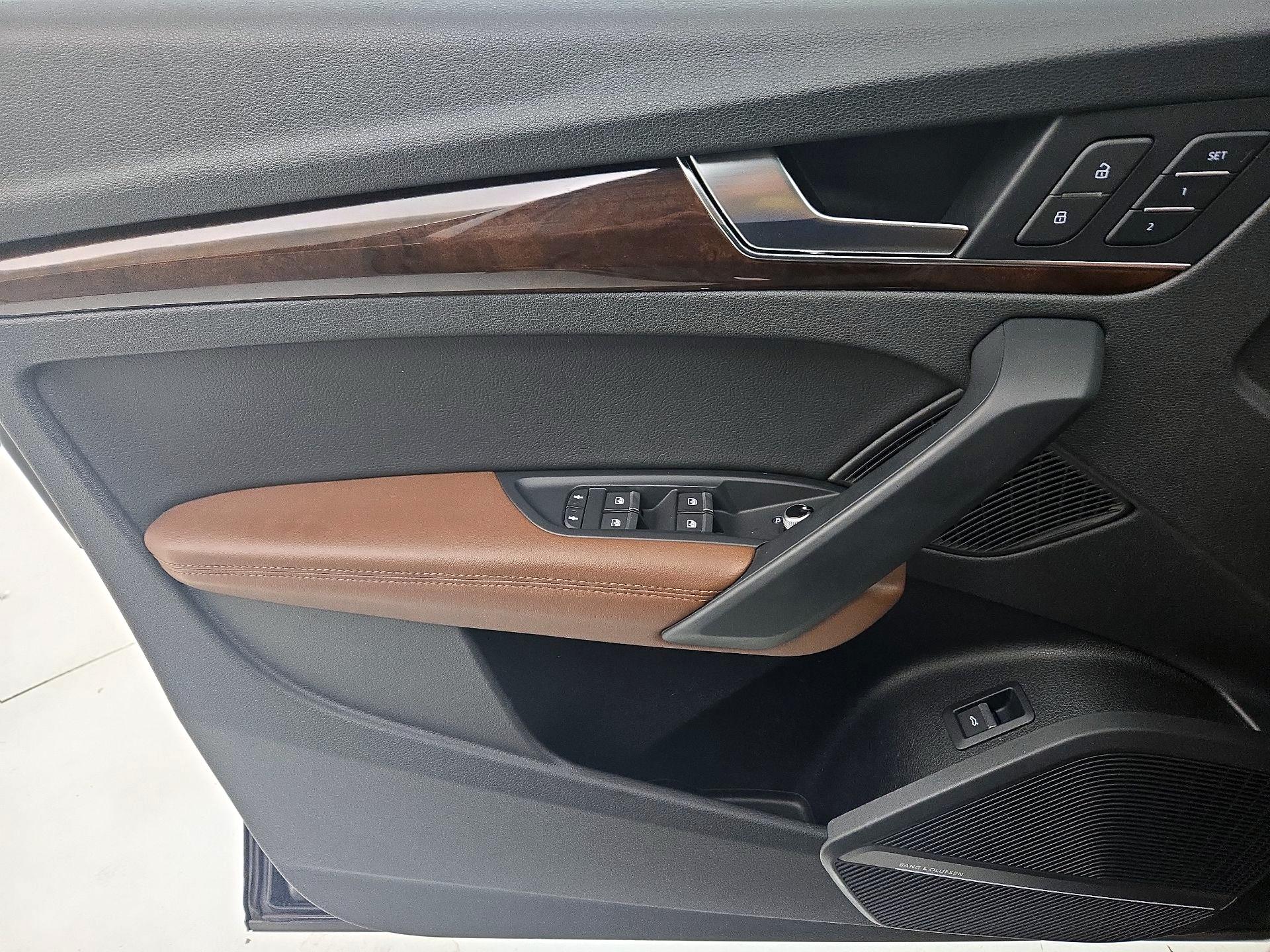 Thumbnail: 2019 Audi Q5 - 12