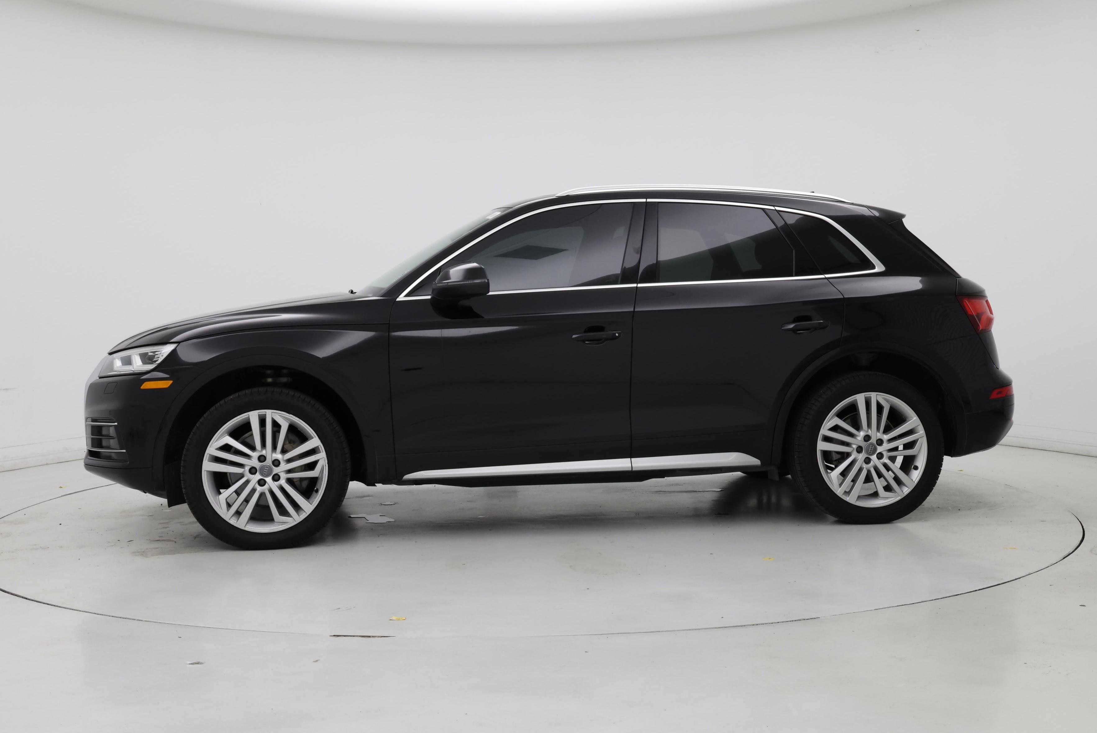 Thumbnail: 2019 Audi Q5 - 3