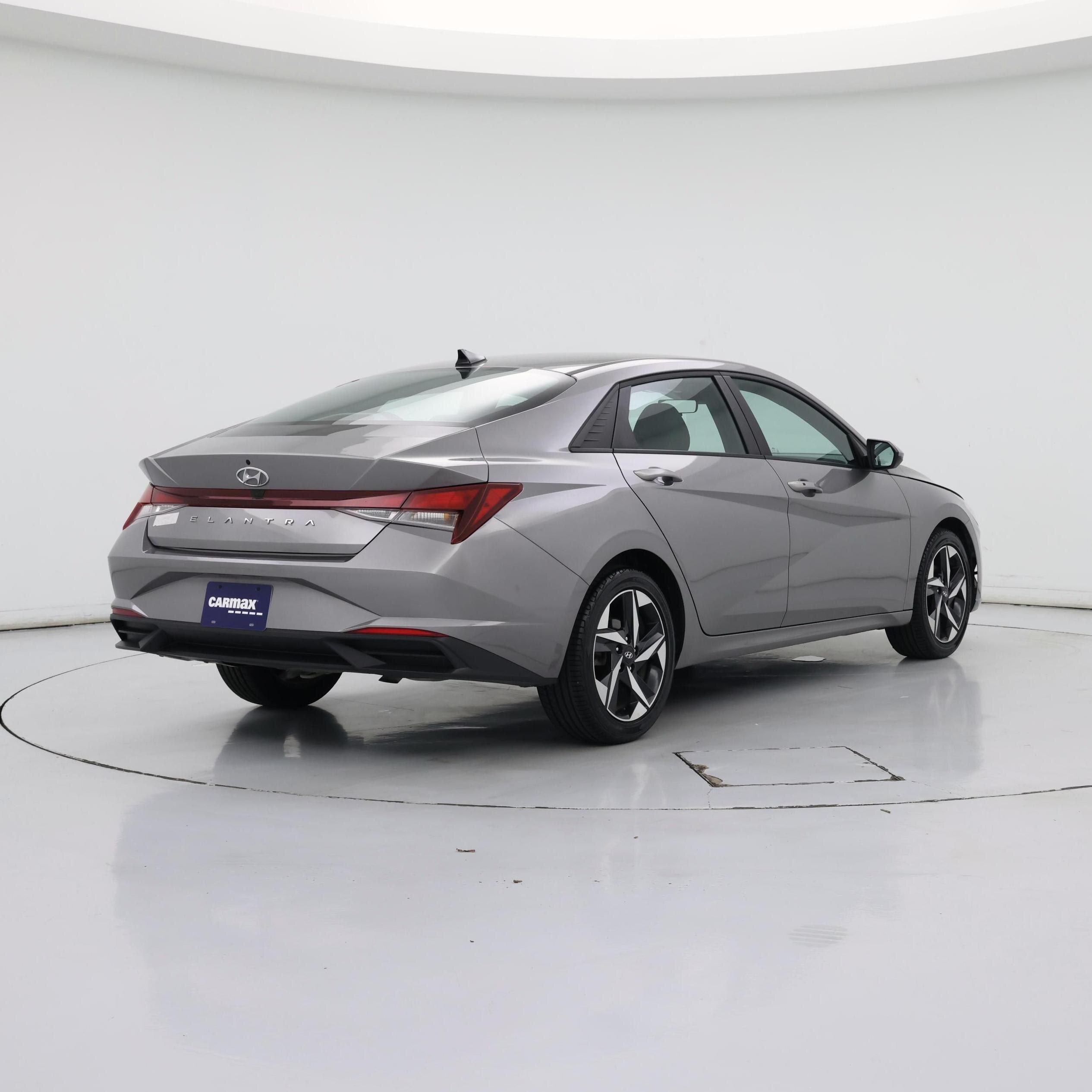 Thumbnail: 2023 Hyundai Elantra - 8
