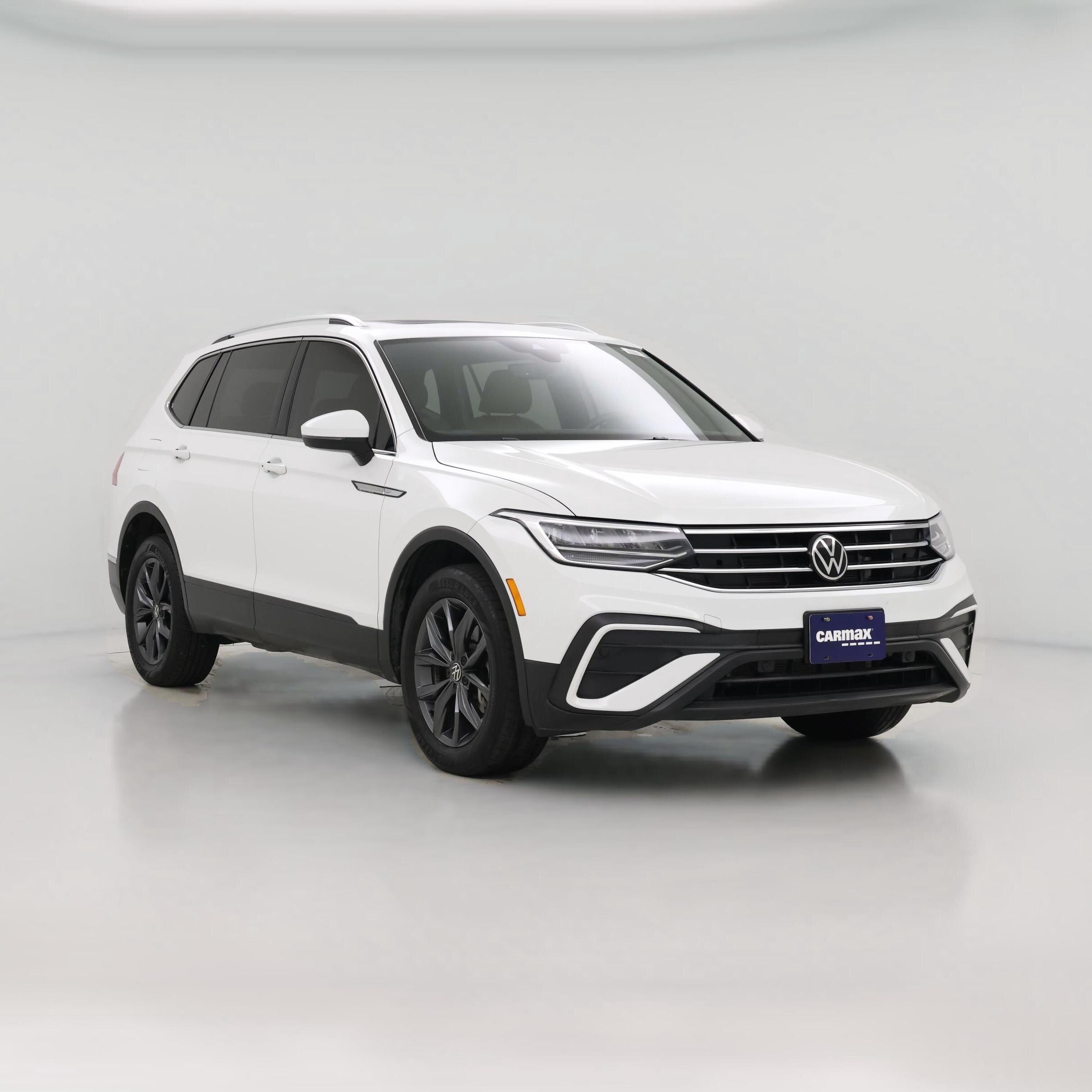 Thumbnail: 2022 Volkswagen Tiguan - 1