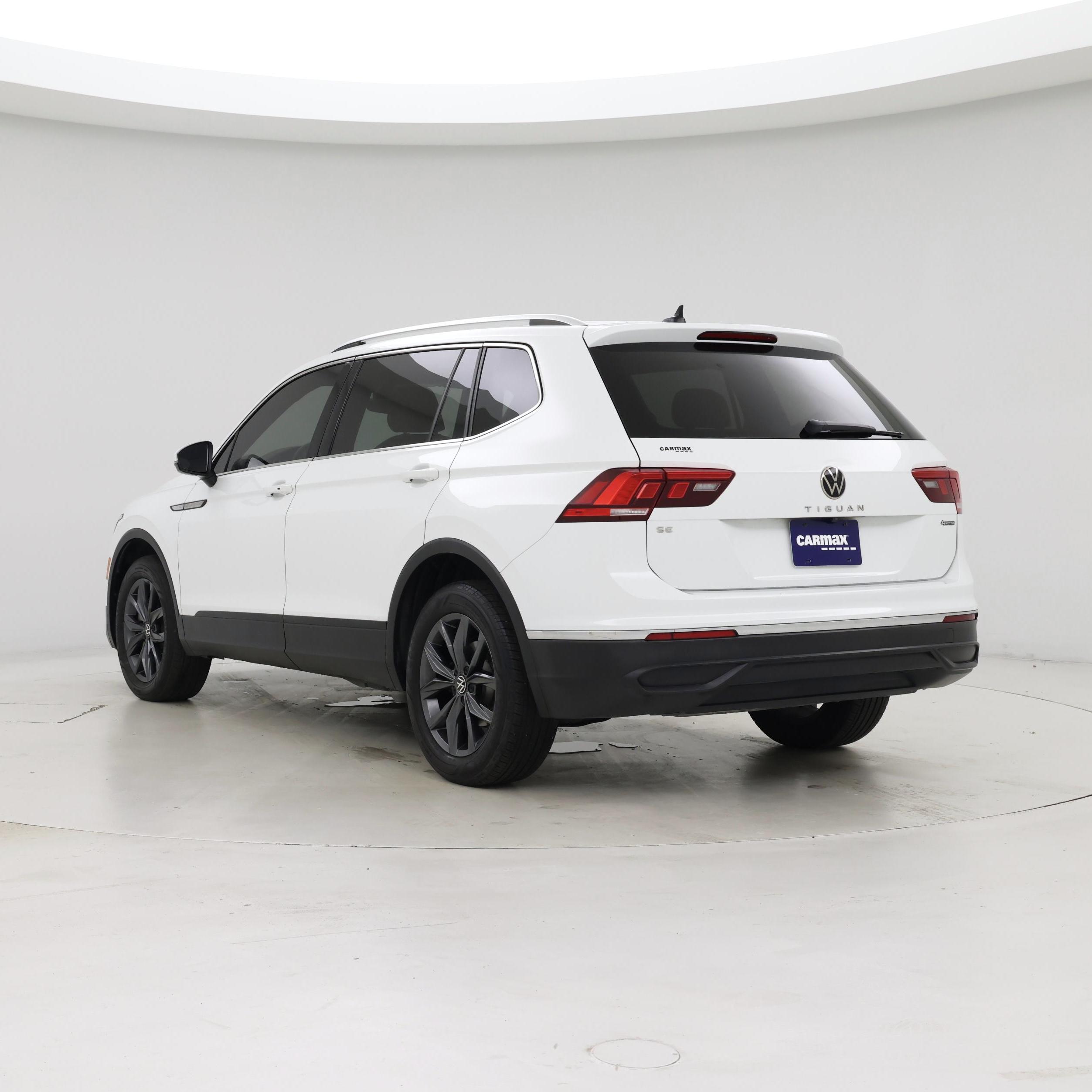 Thumbnail: 2022 Volkswagen Tiguan - 2