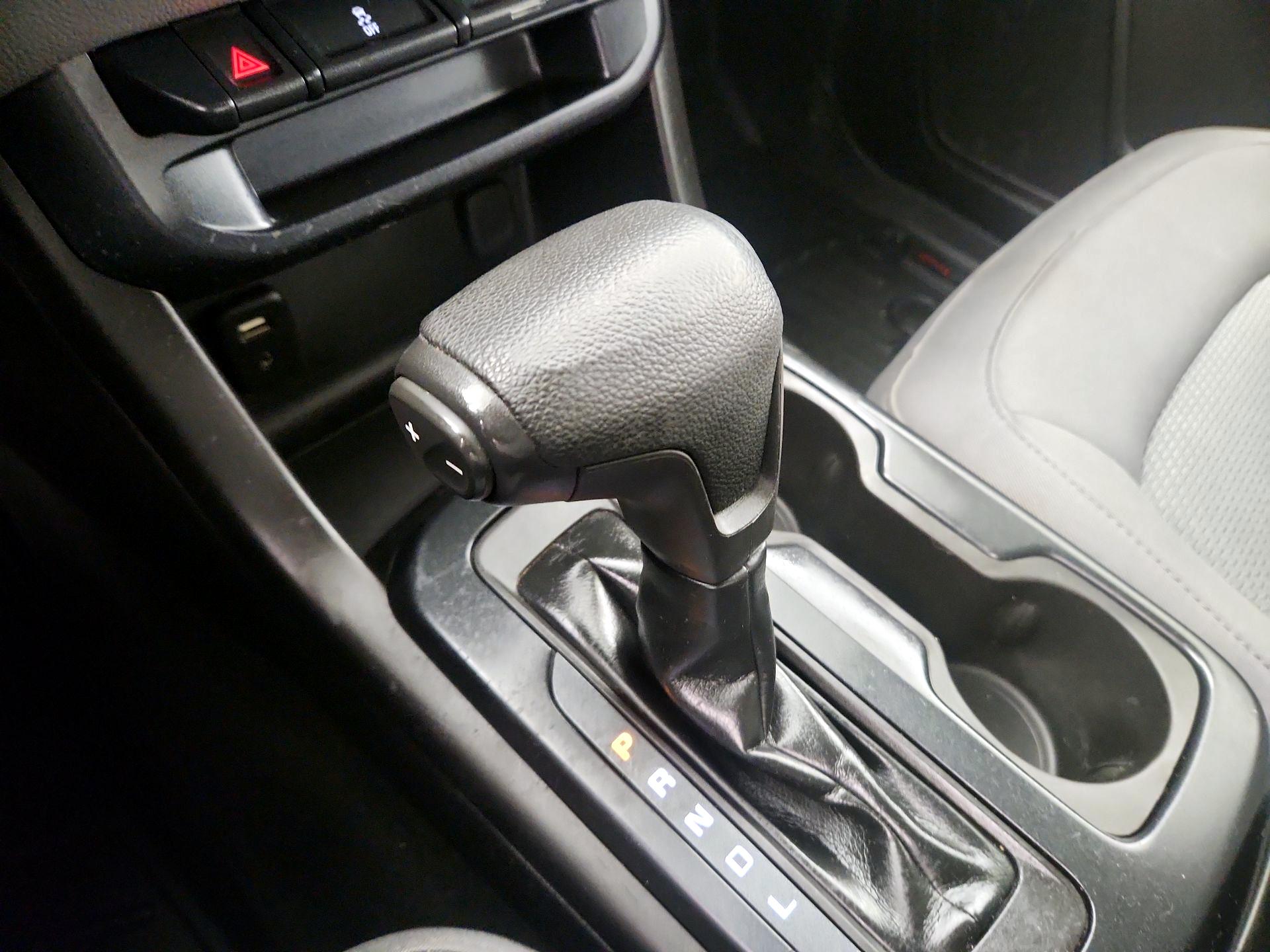 Thumbnail: 2017 Honda HR-V - 17