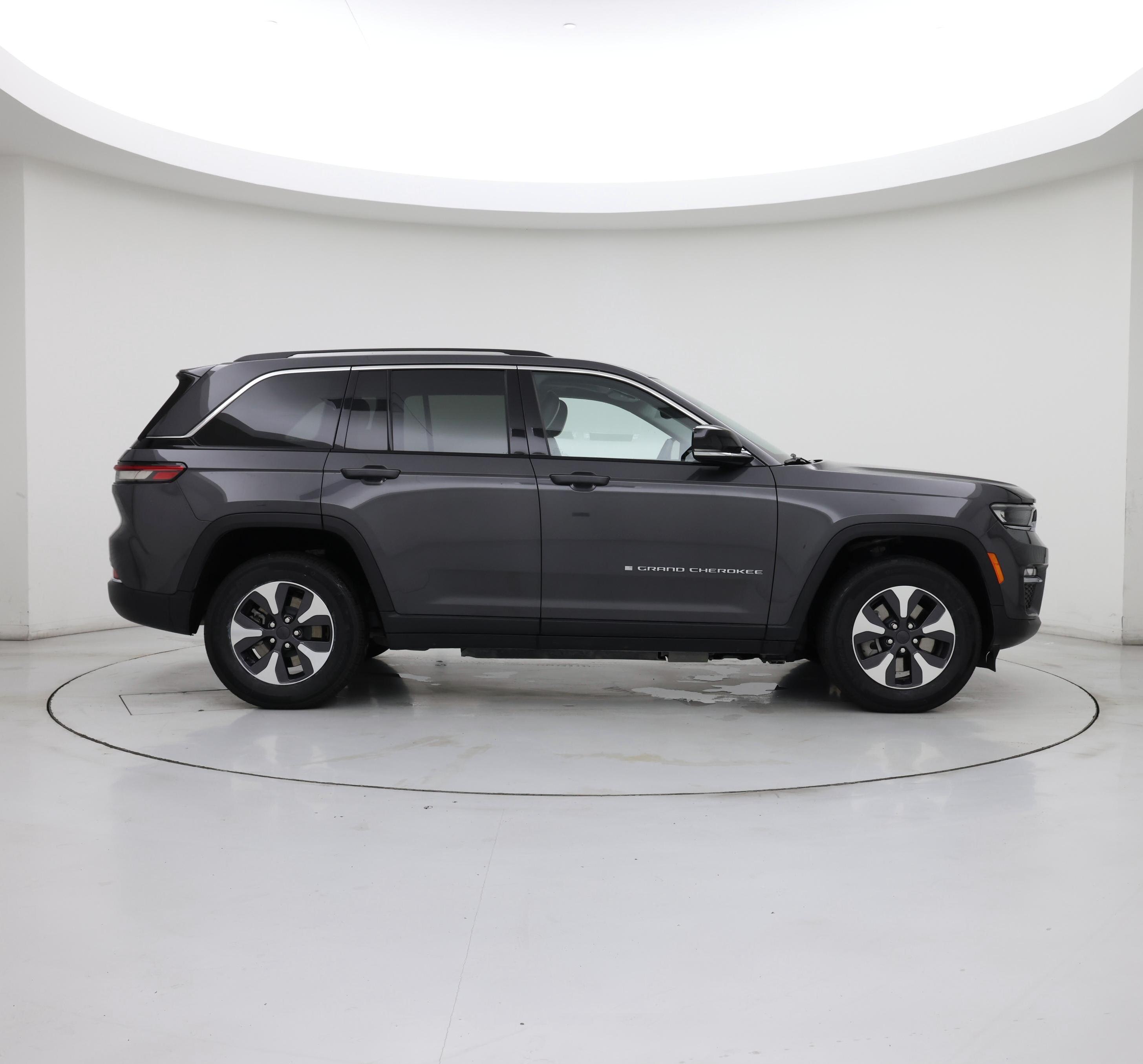 Thumbnail: 2022 Jeep Grand Cherokee - 7