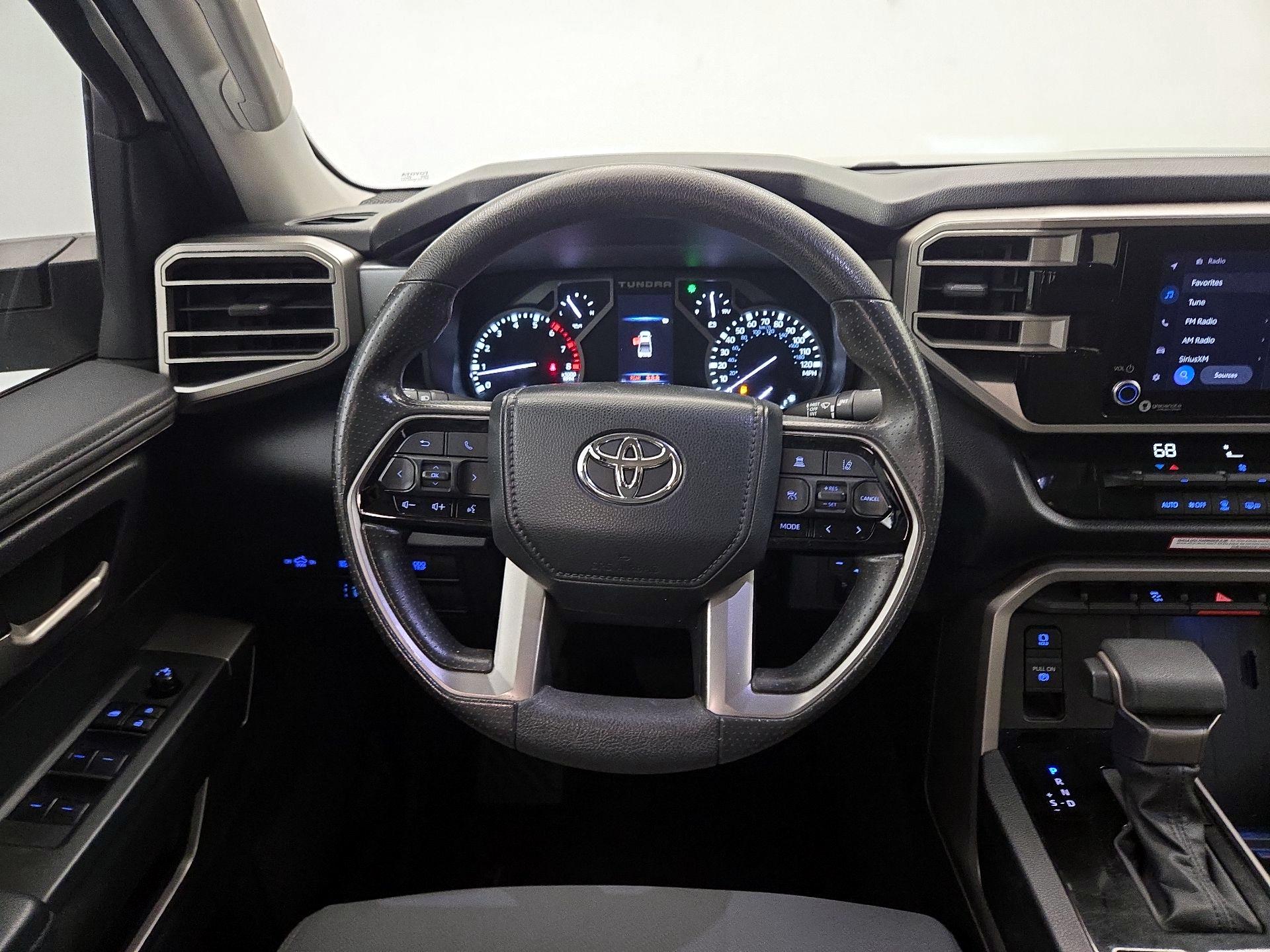 Thumbnail: 2022 Toyota Tundra - 10