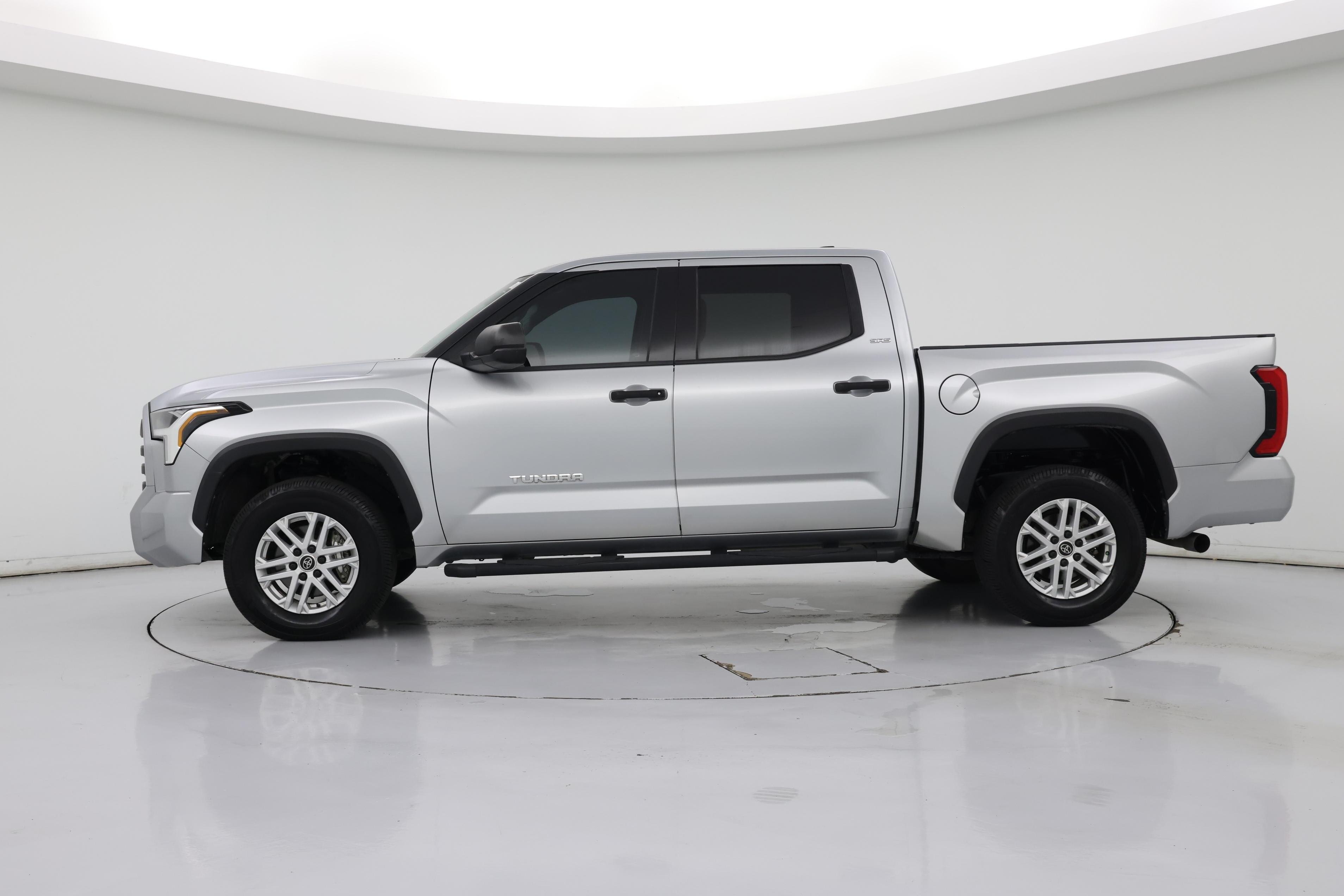 Thumbnail: 2022 Toyota Tundra - 3